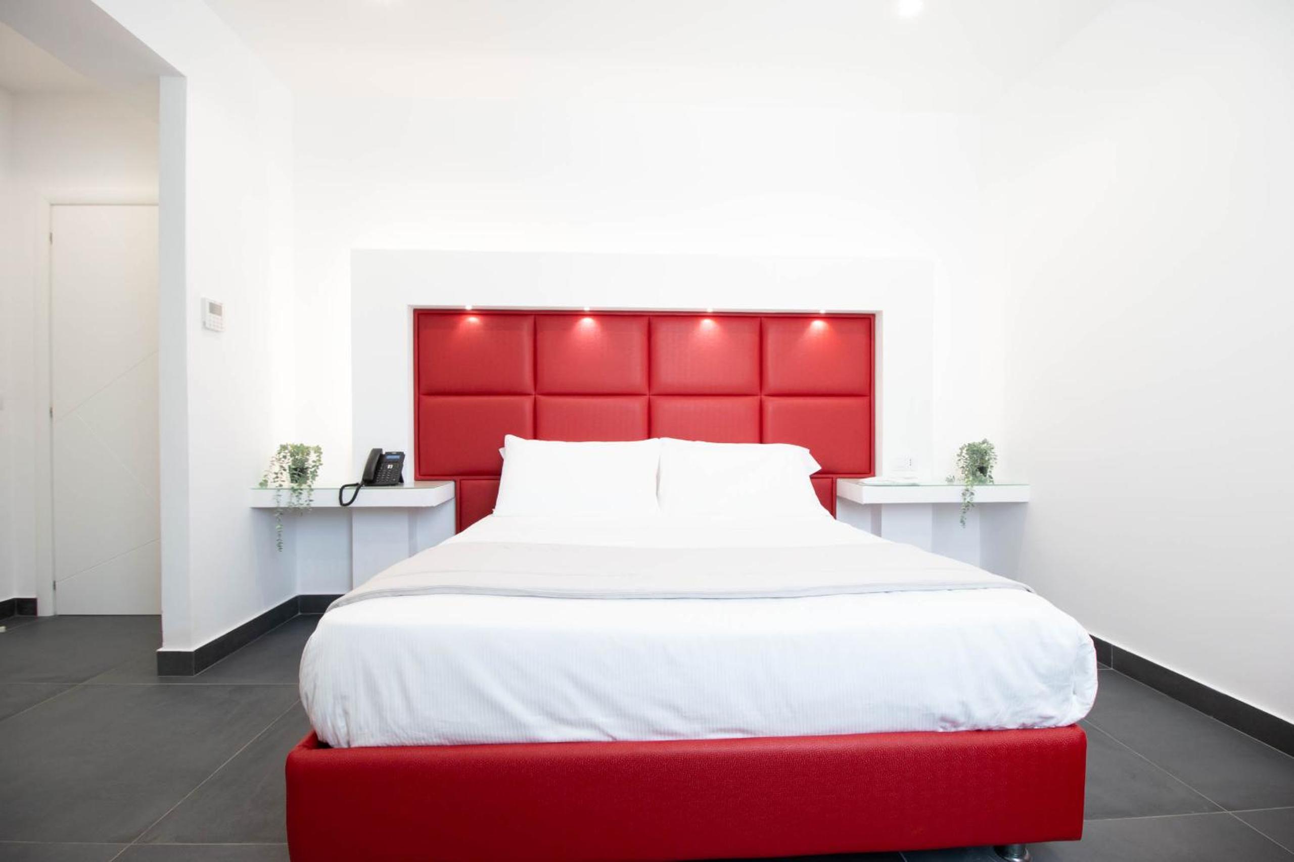 Double Room with Extra Bed - Photo 1