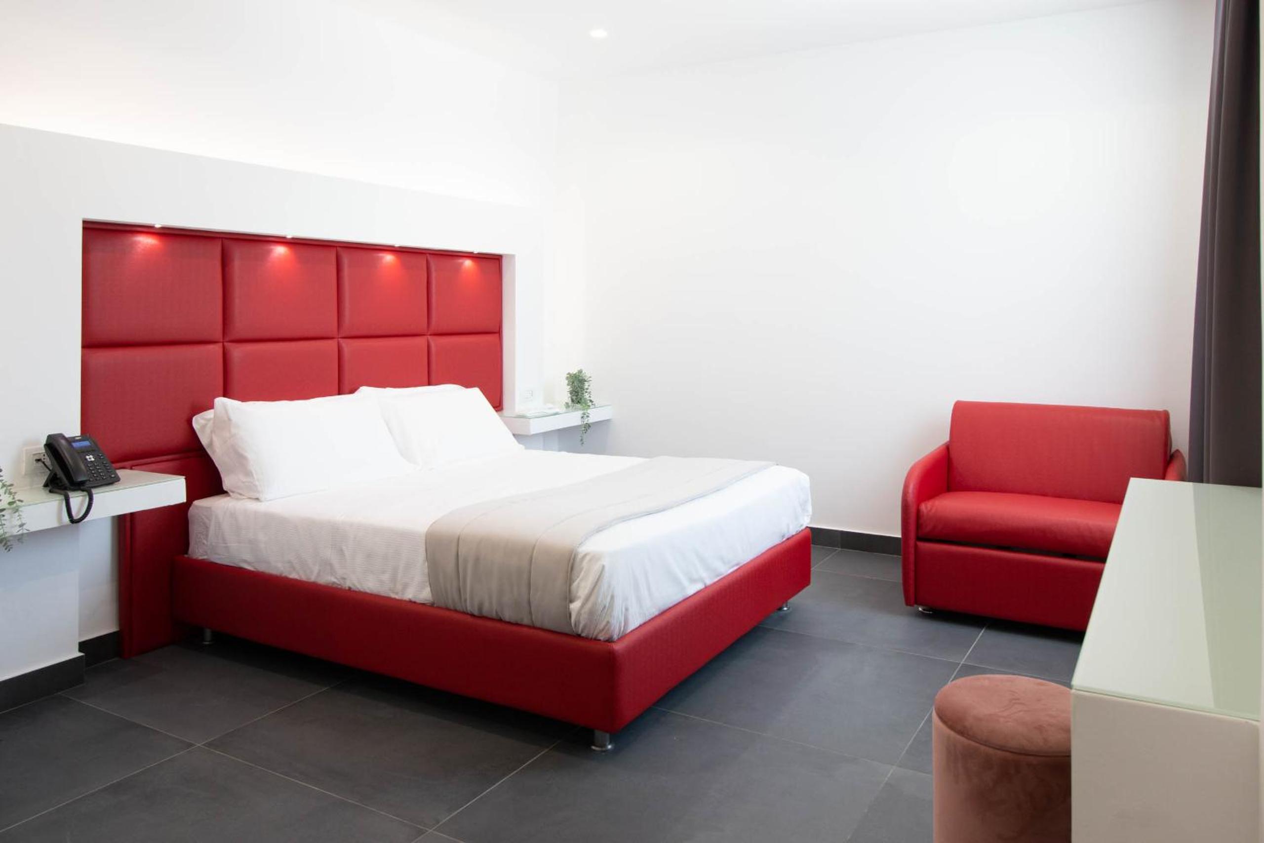 Double Room with Extra Bed - Photo 2