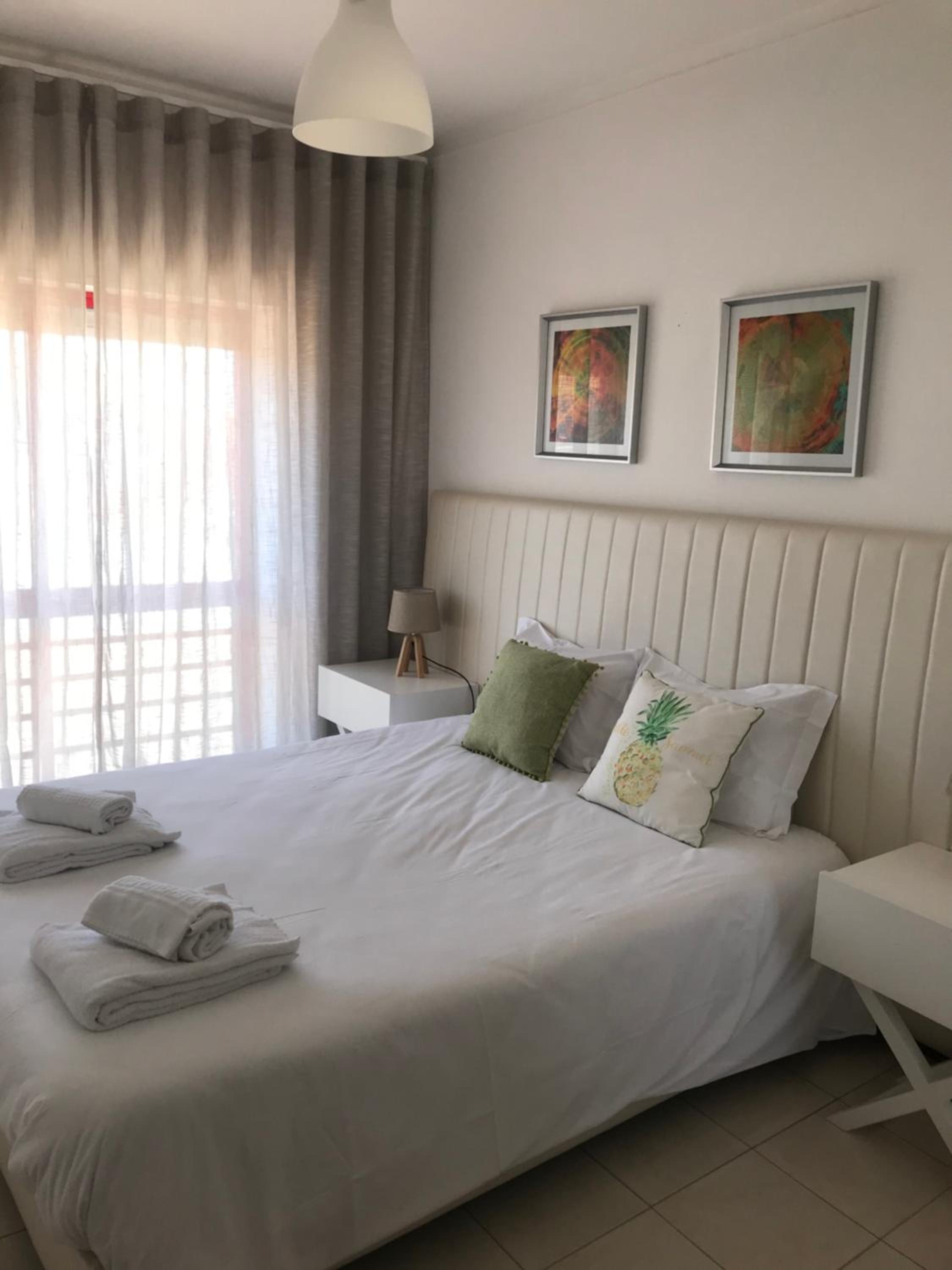 One-Bedroom Apartment - Photo 1