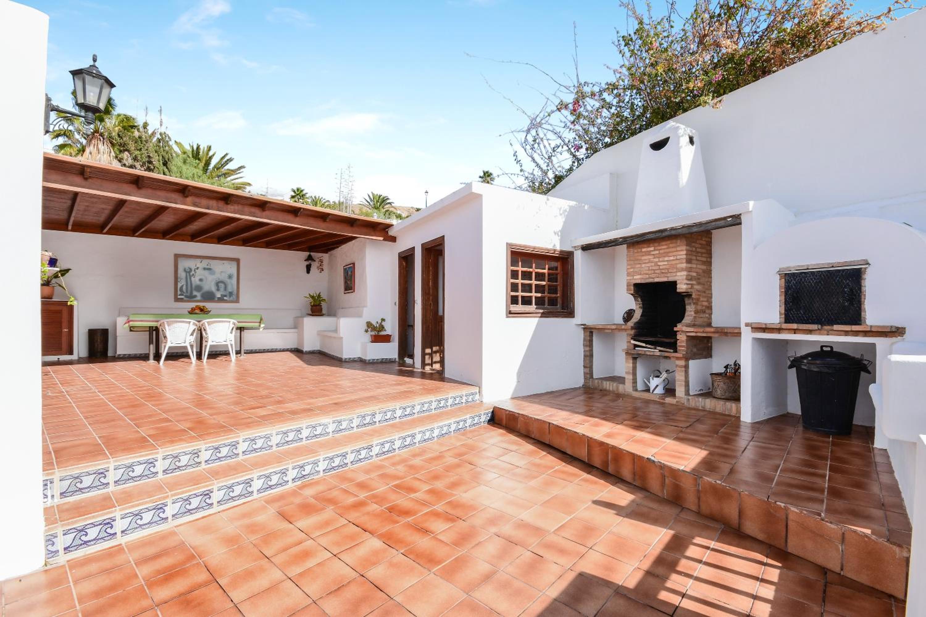 Villa with Sea View - Photo 20