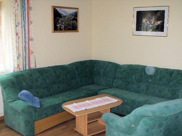 Three-Bedroom Apartment photo 1