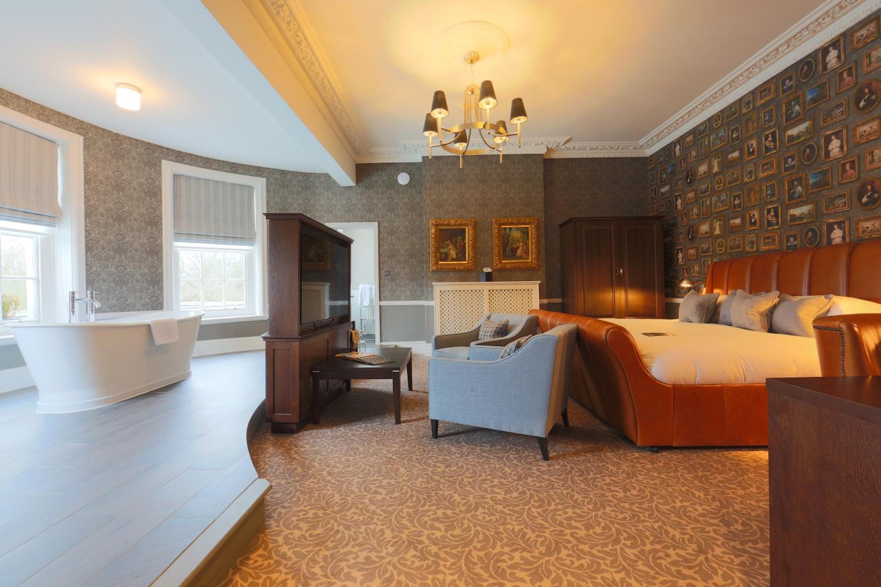 Suite photo 1