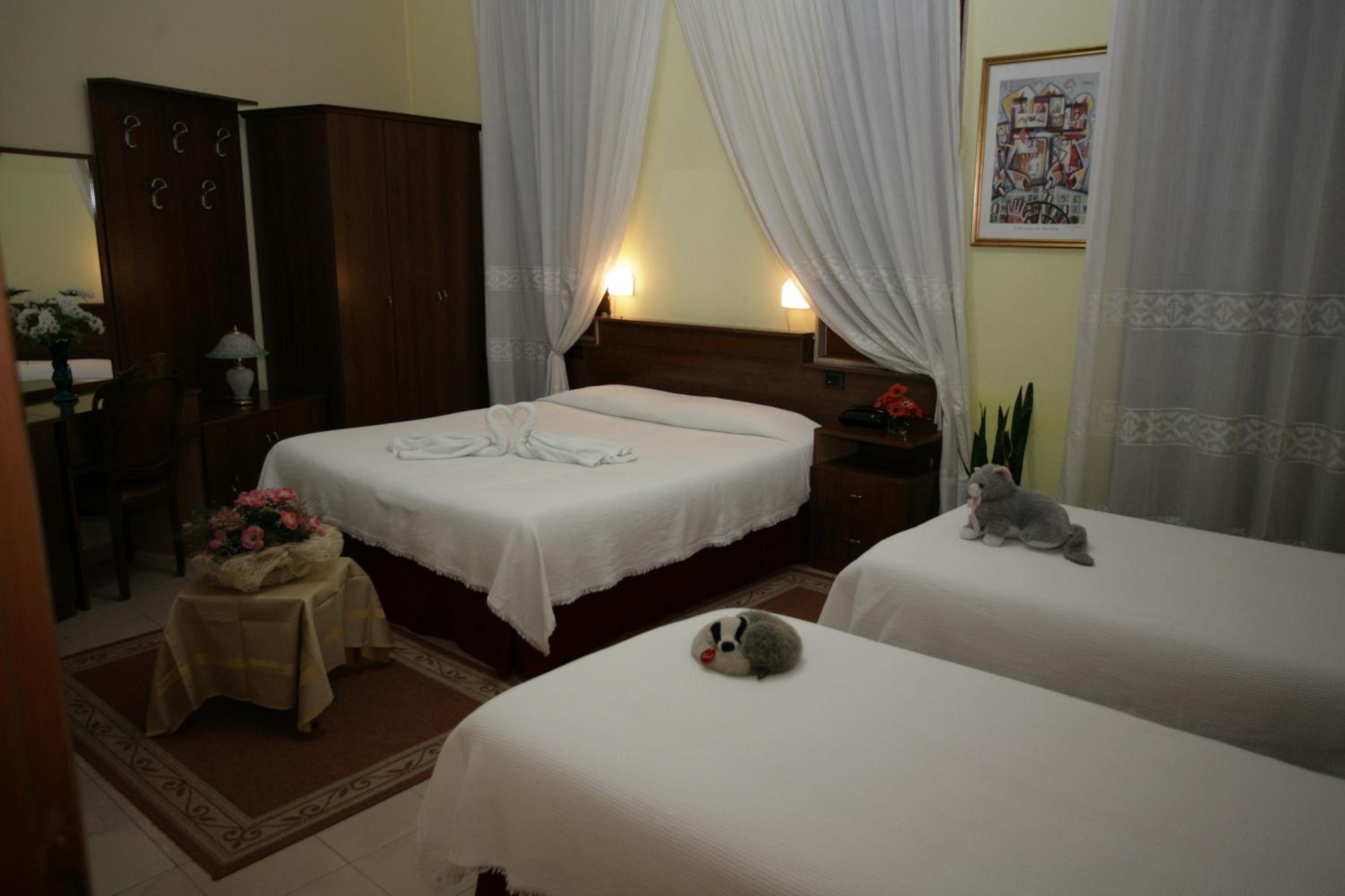 Quadruple Room photo 2