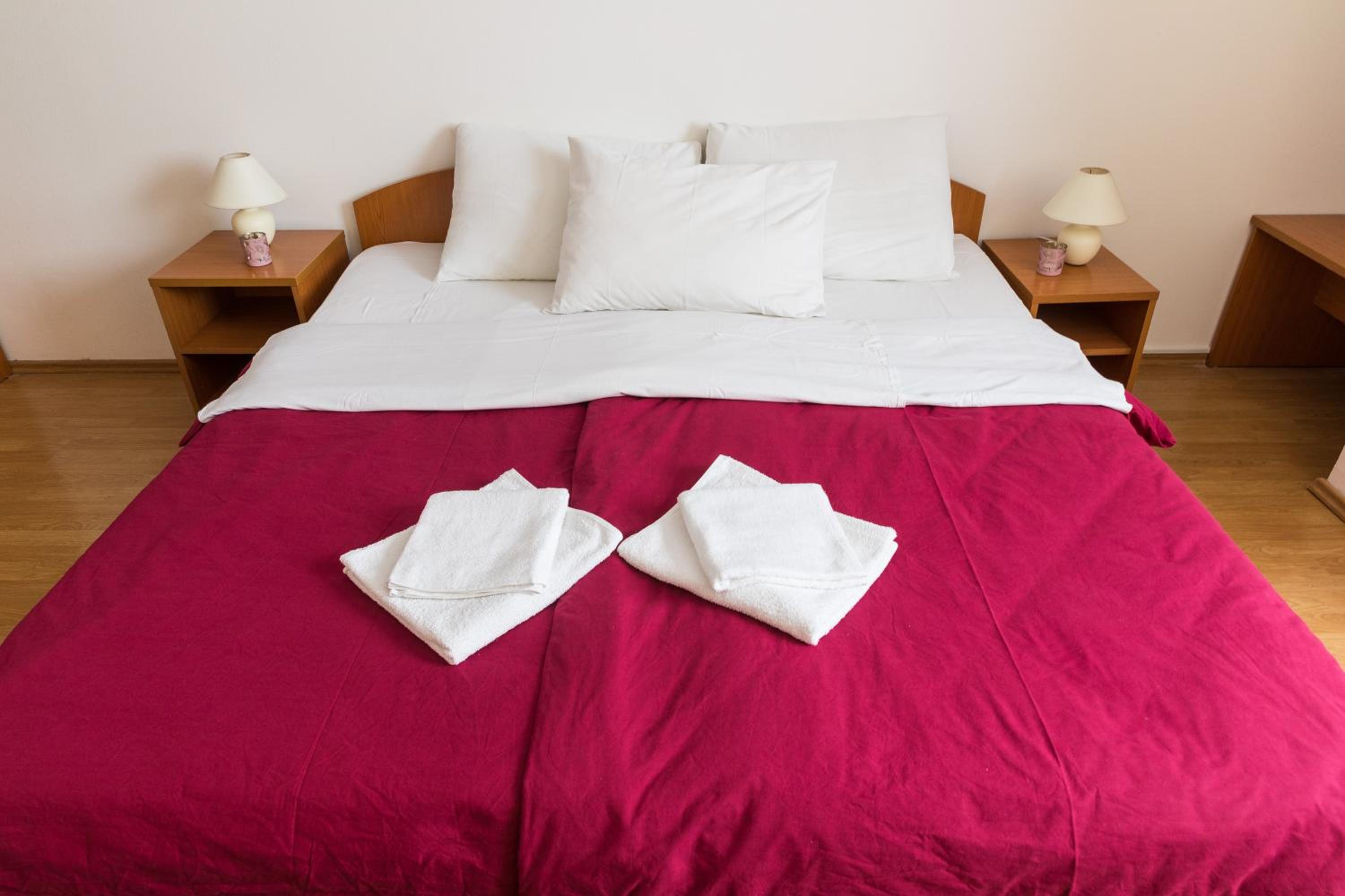 Double or Twin Room - Photo 2