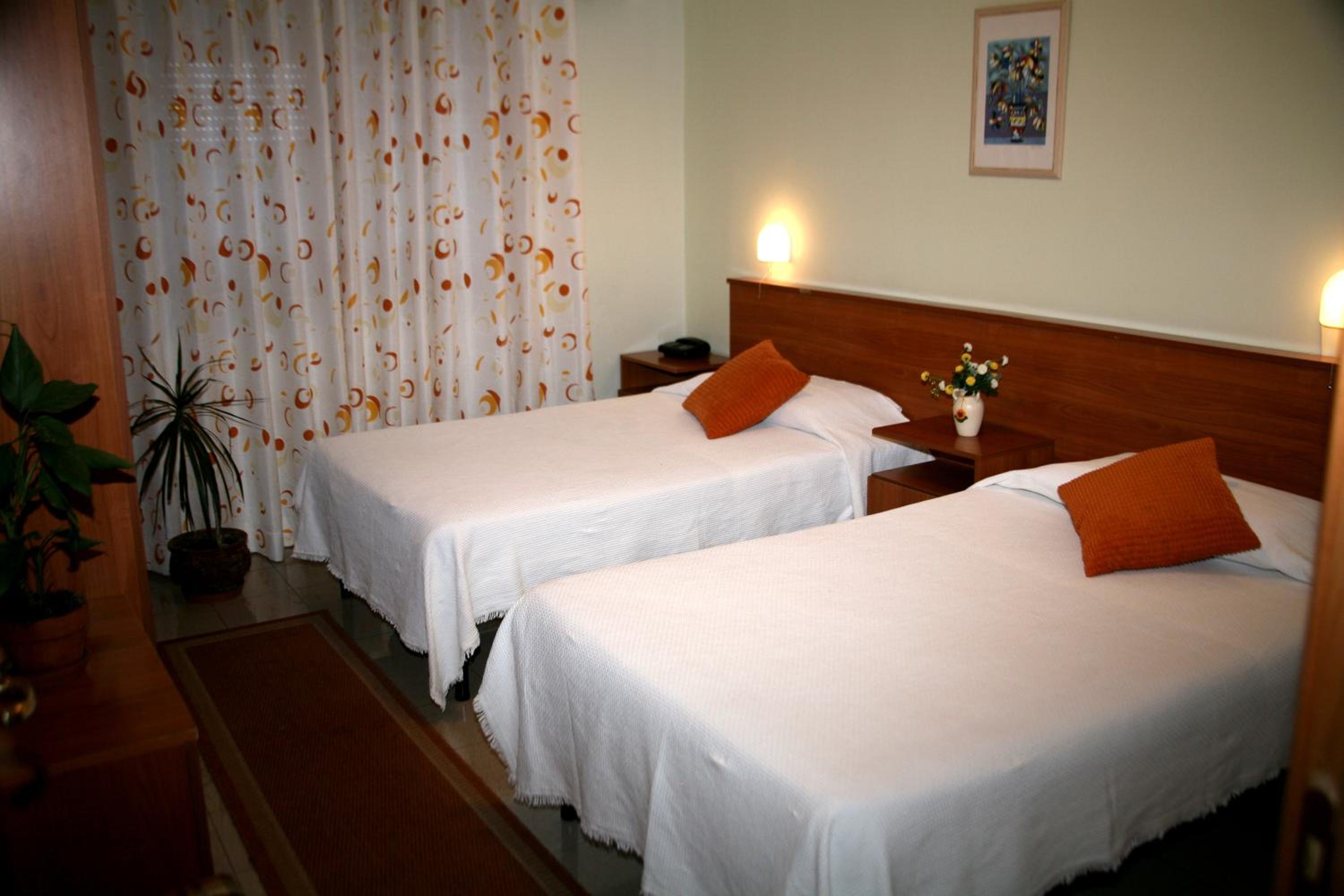 Double or Twin Room photo 2