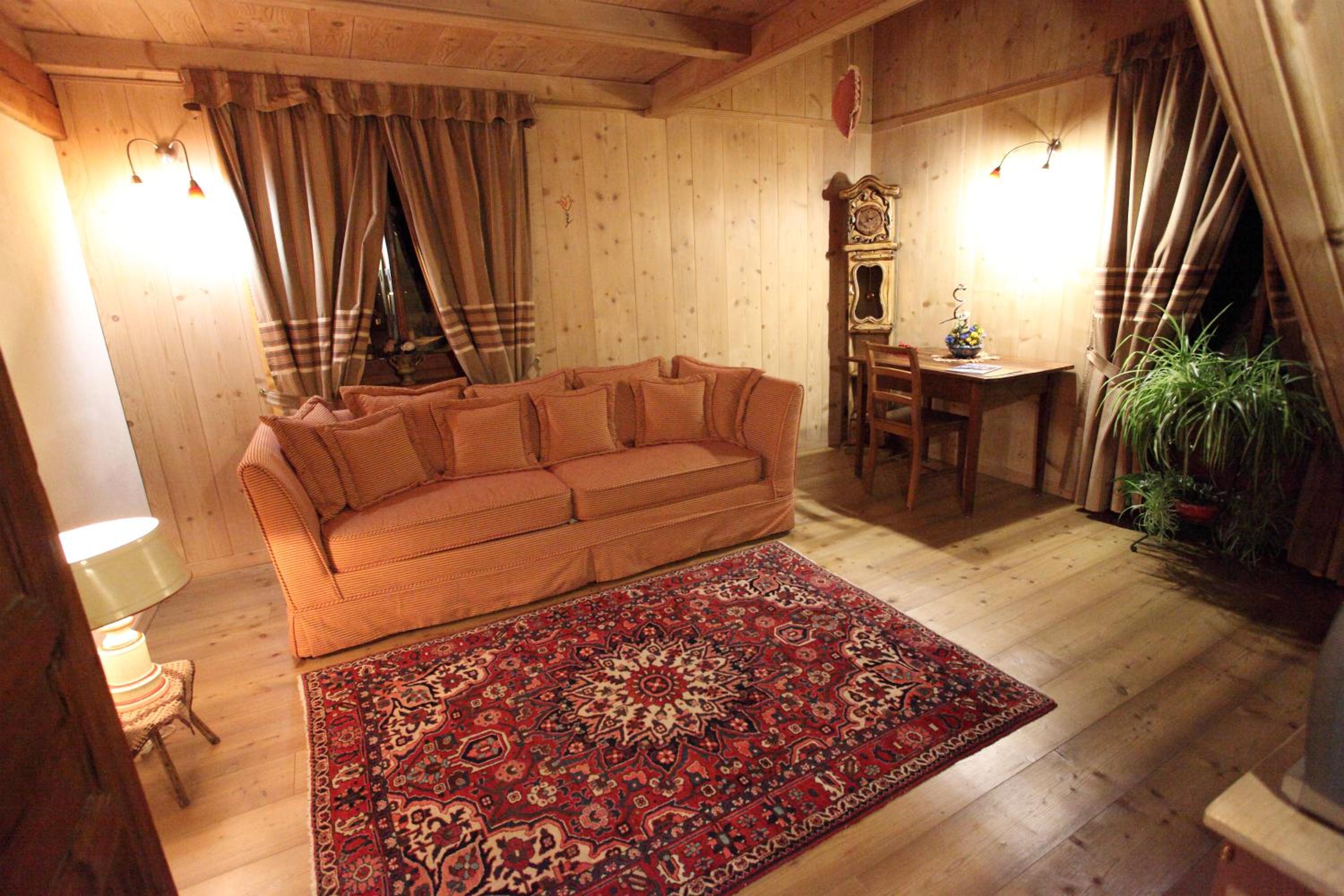 Suite (2 Adults) - Photo 19