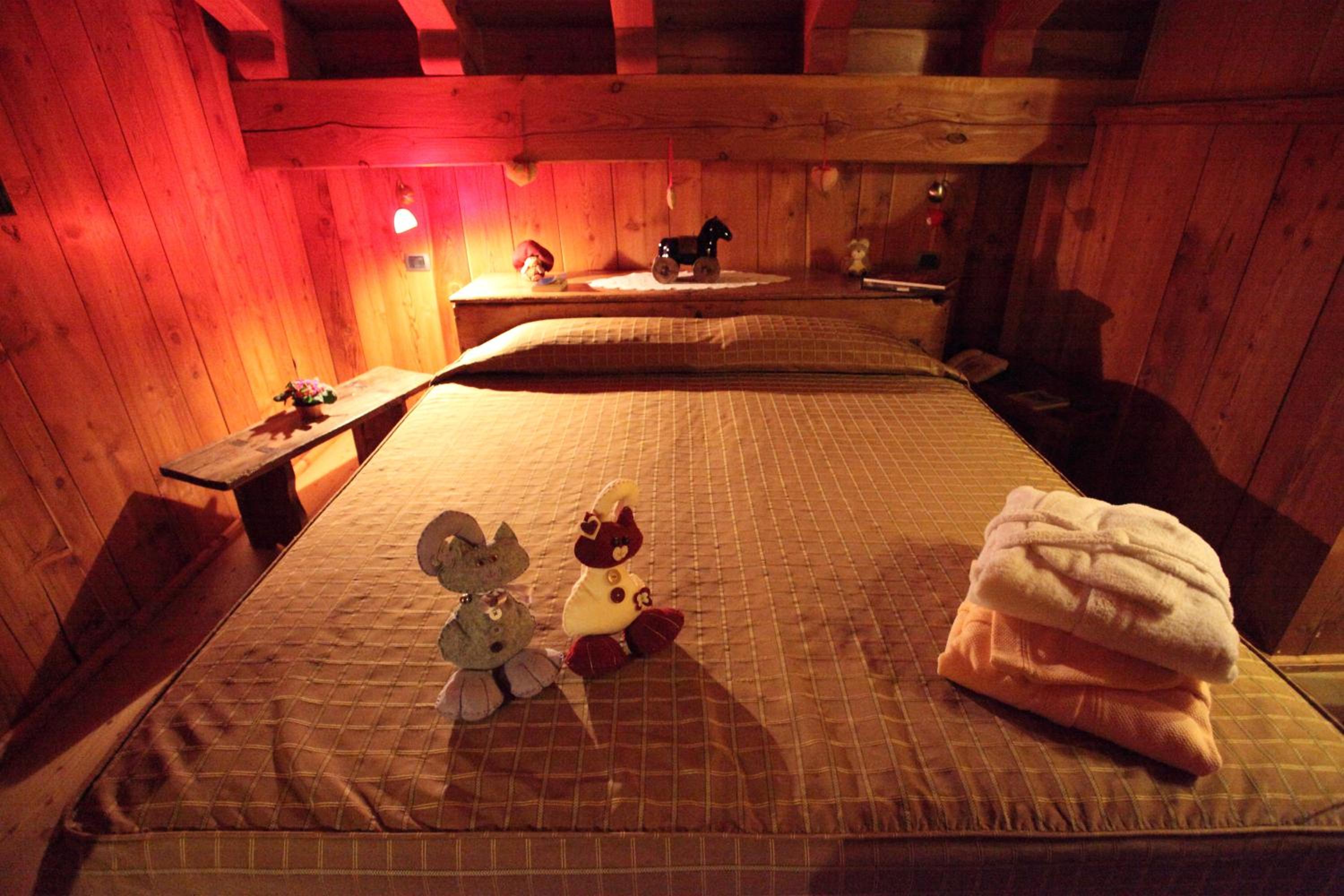 Suite (2 Adults) - Photo 21