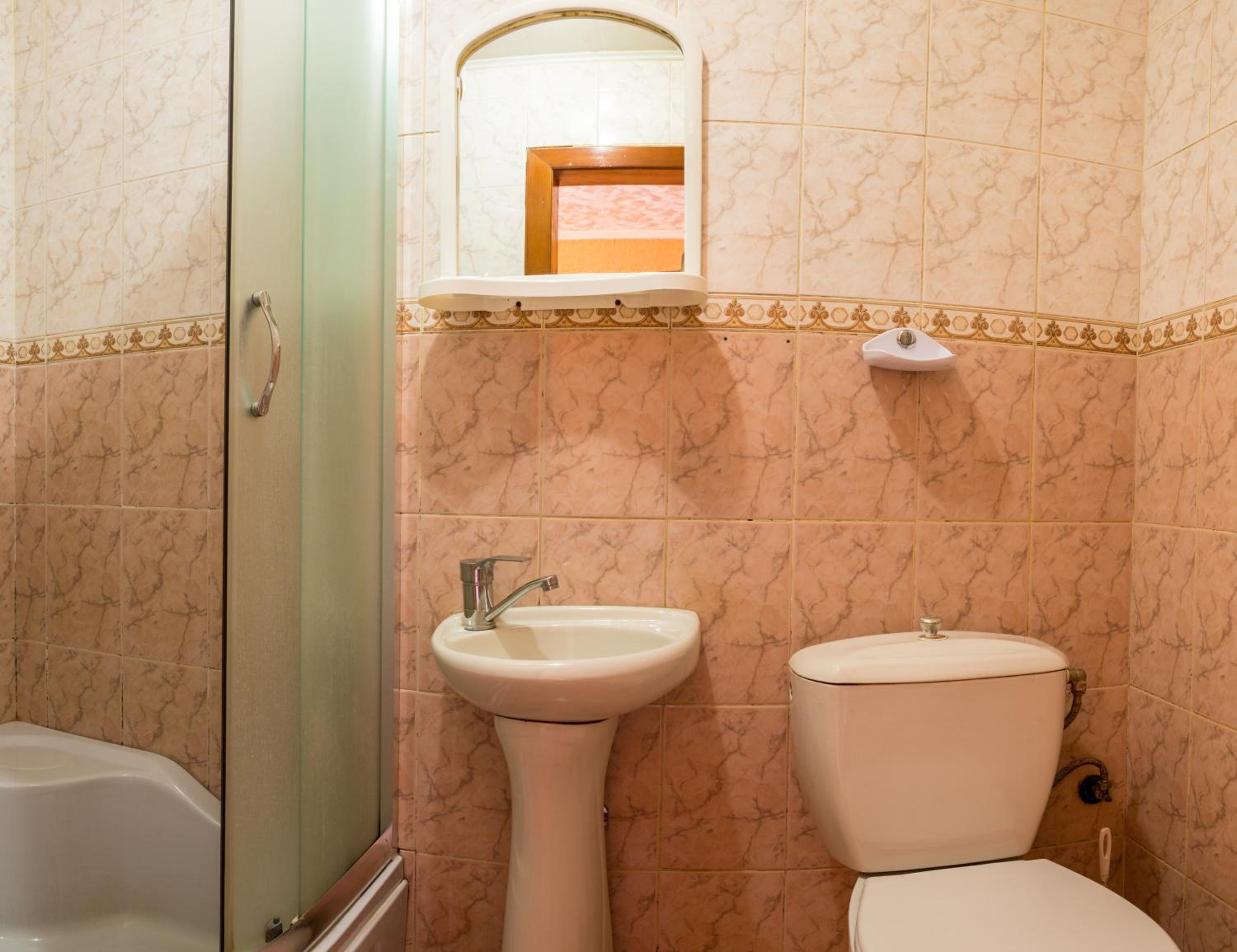 Double Room with Private Bathroom photo 3