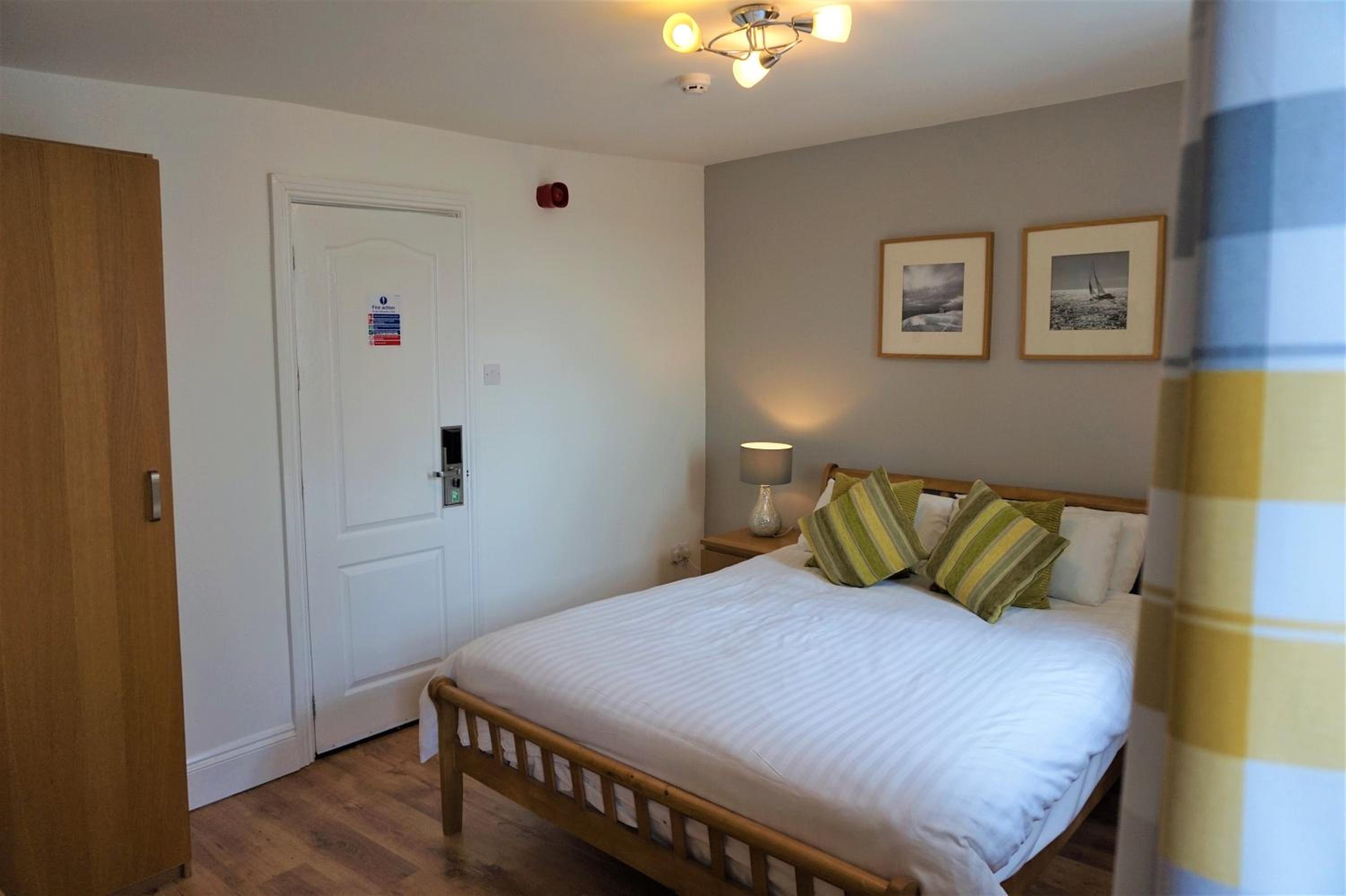 Double Room - Photo 6