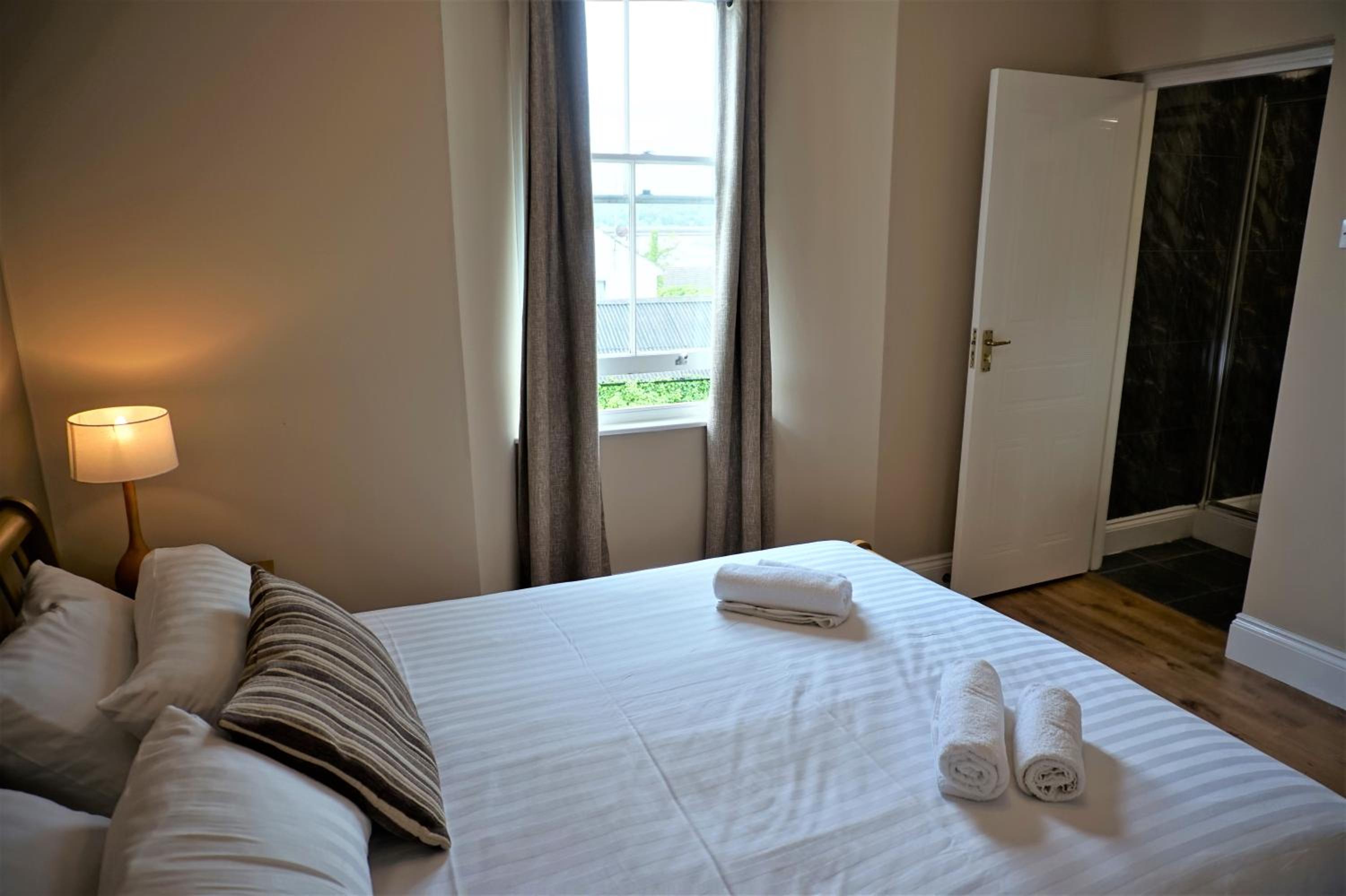 Double Room - Photo 9