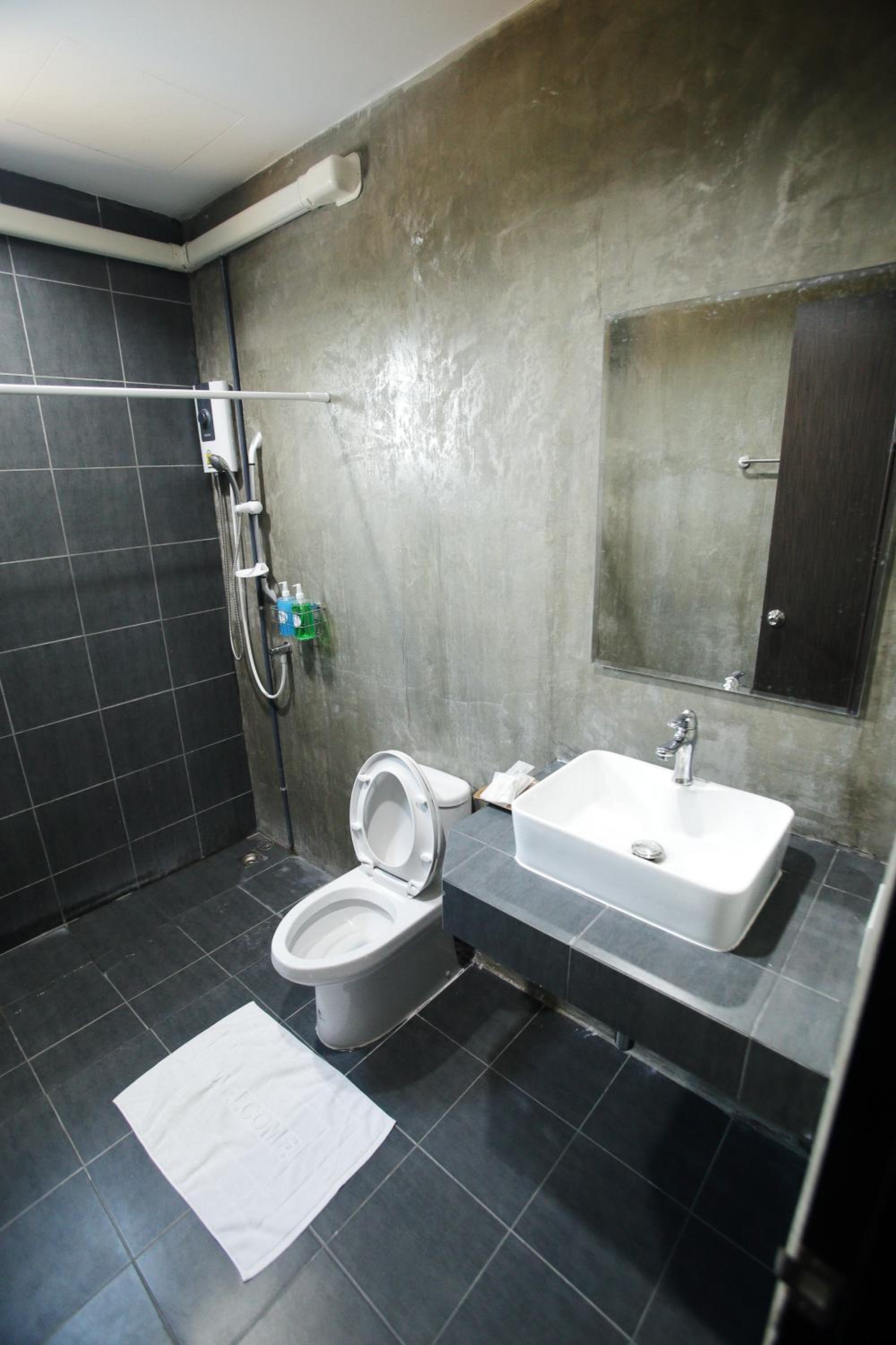 Standard Triple Room - Photo 2
