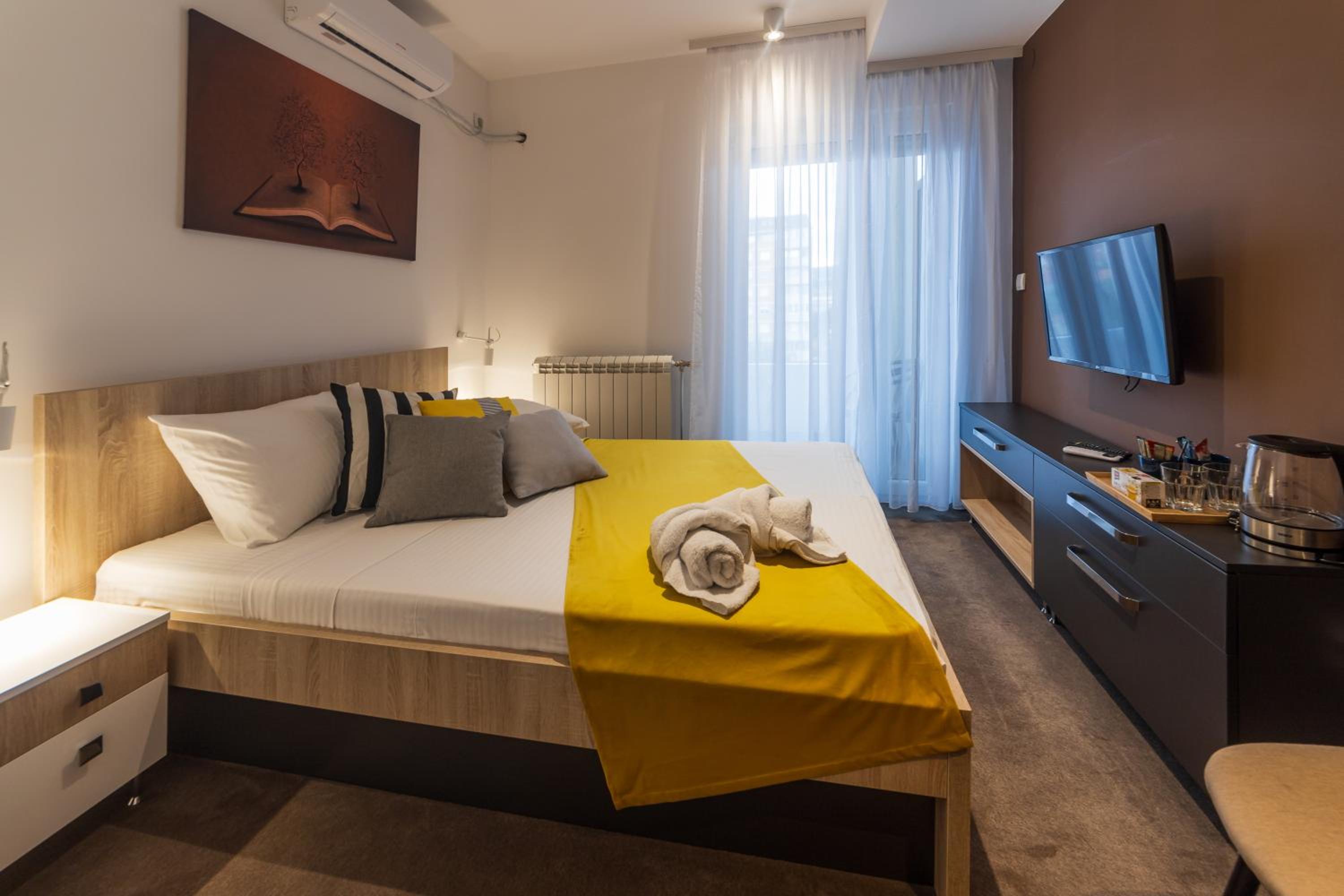 Double Room with Terrace - Photo 5