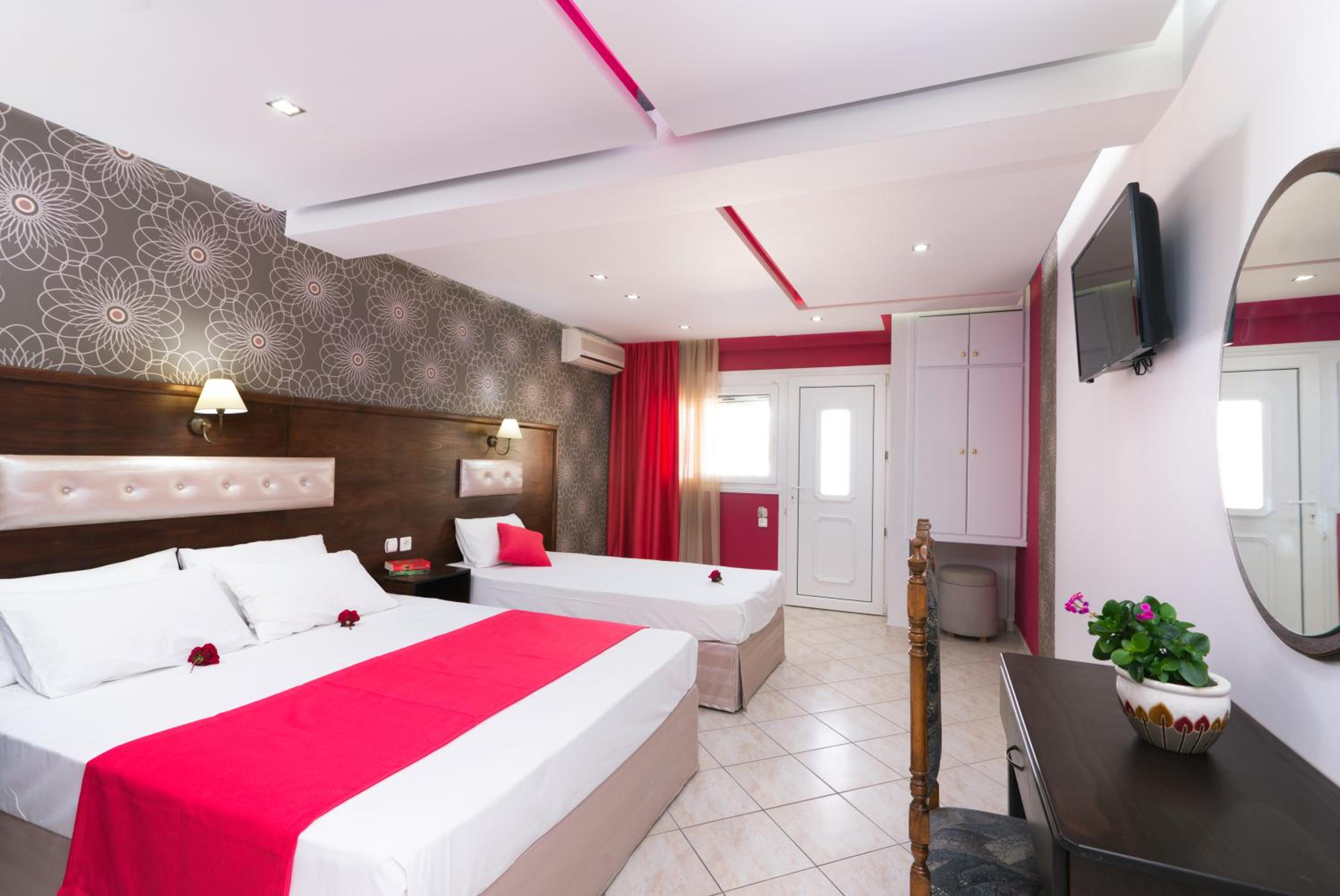 Deluxe Quadruple Room photo 1