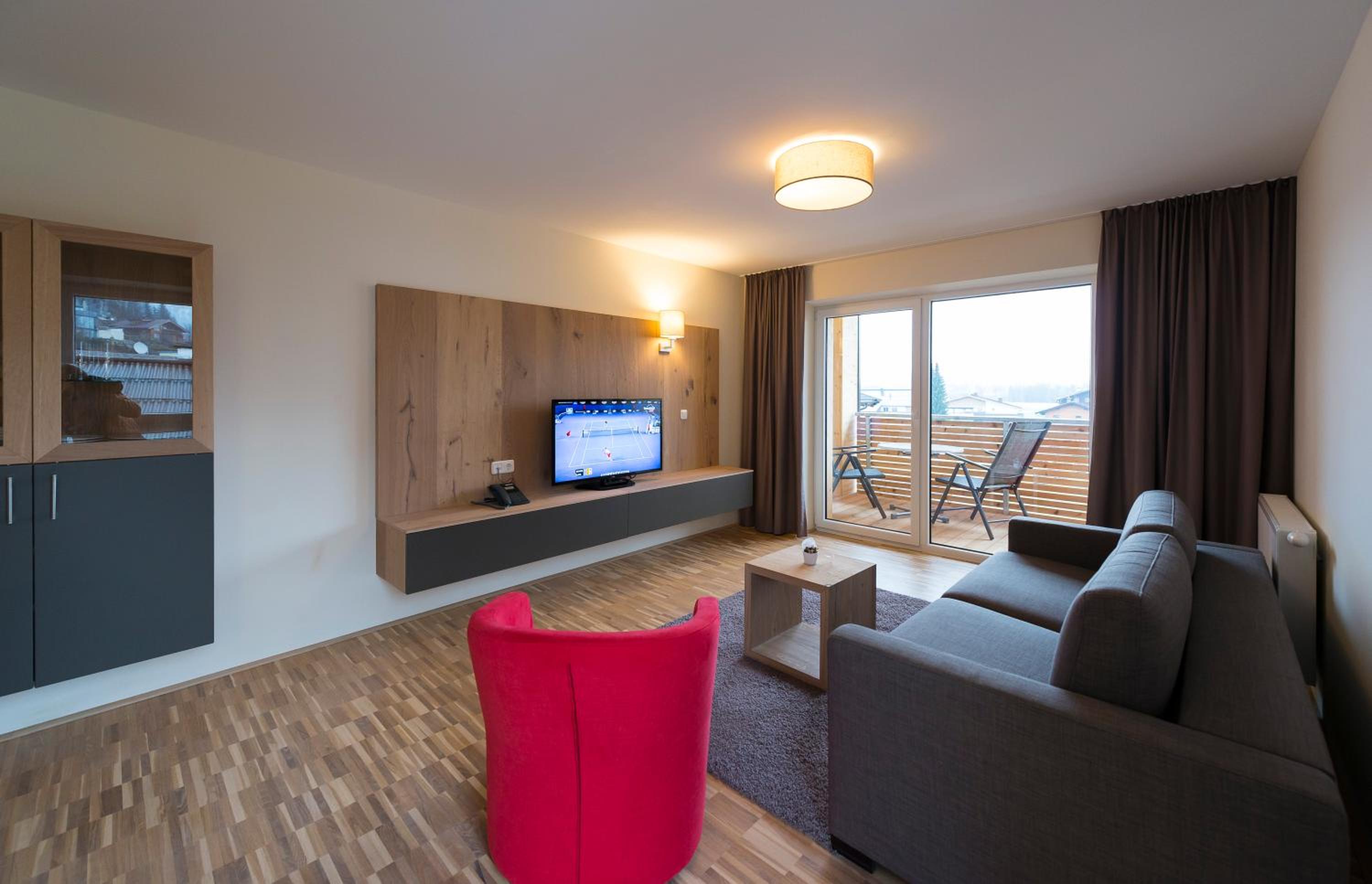 One-Bedroom Apartment with Balcony photo 1
