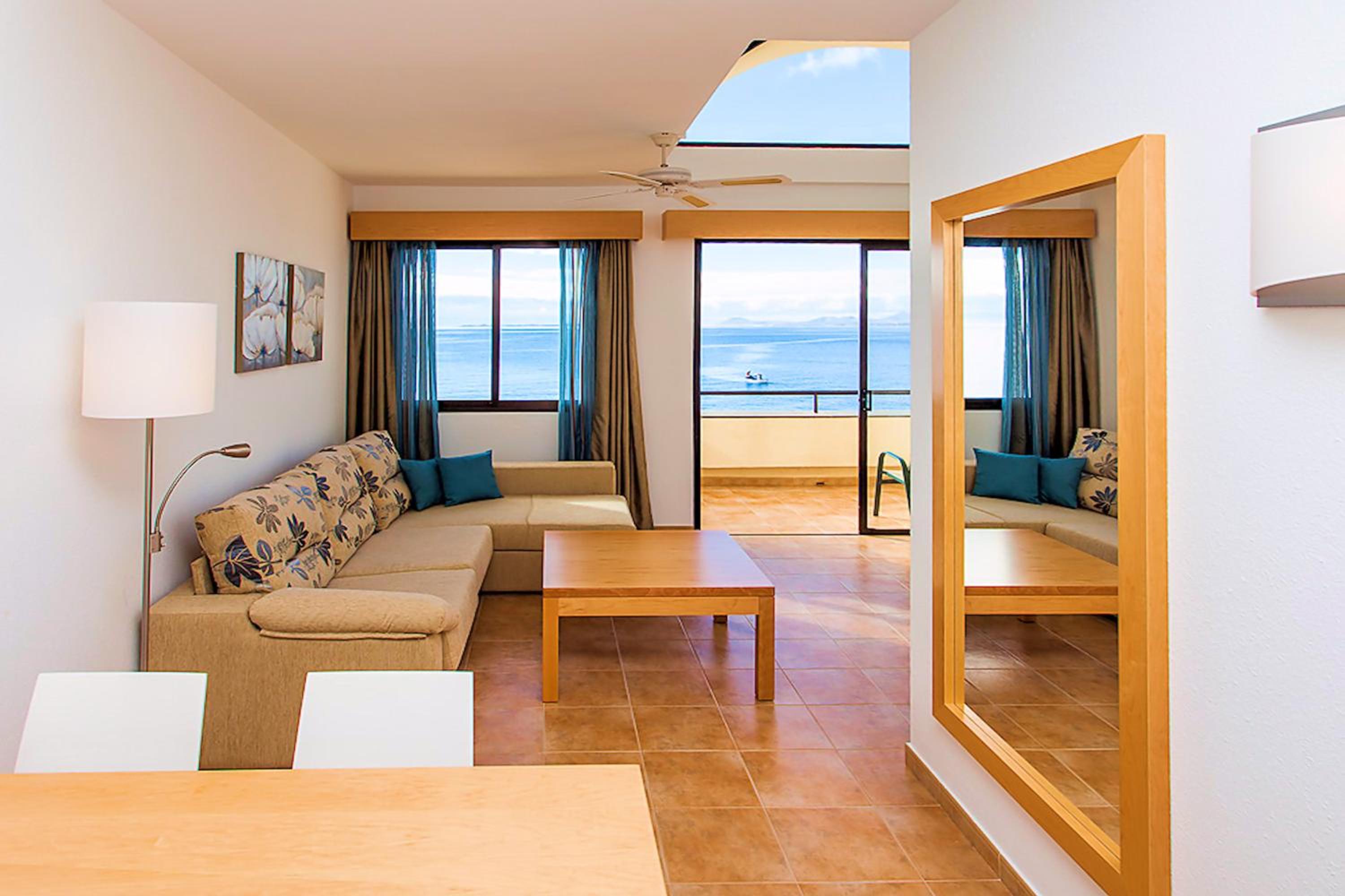 Habitación Familiar con Vista al Mar (2 Adultos)