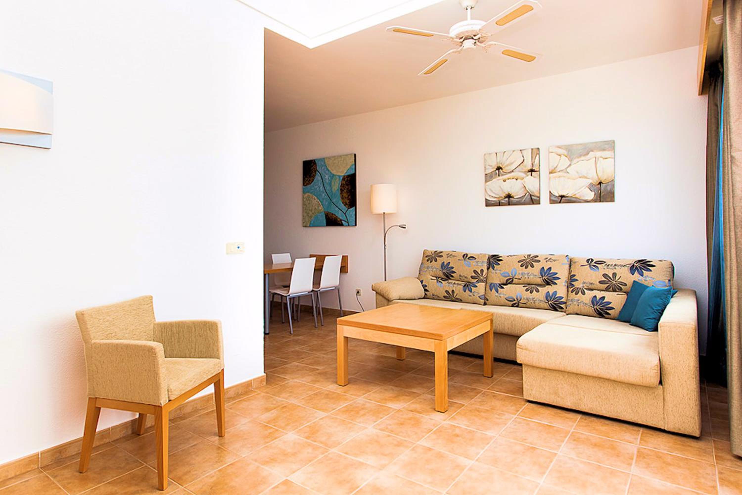 Habitación Familiar (3 Adultos + 1 Niño)