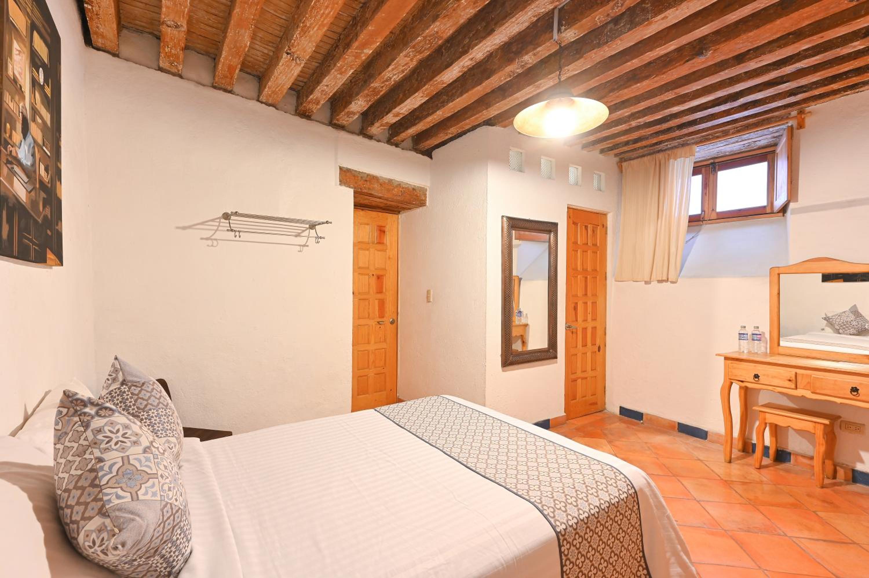 Double Room - Photo 4