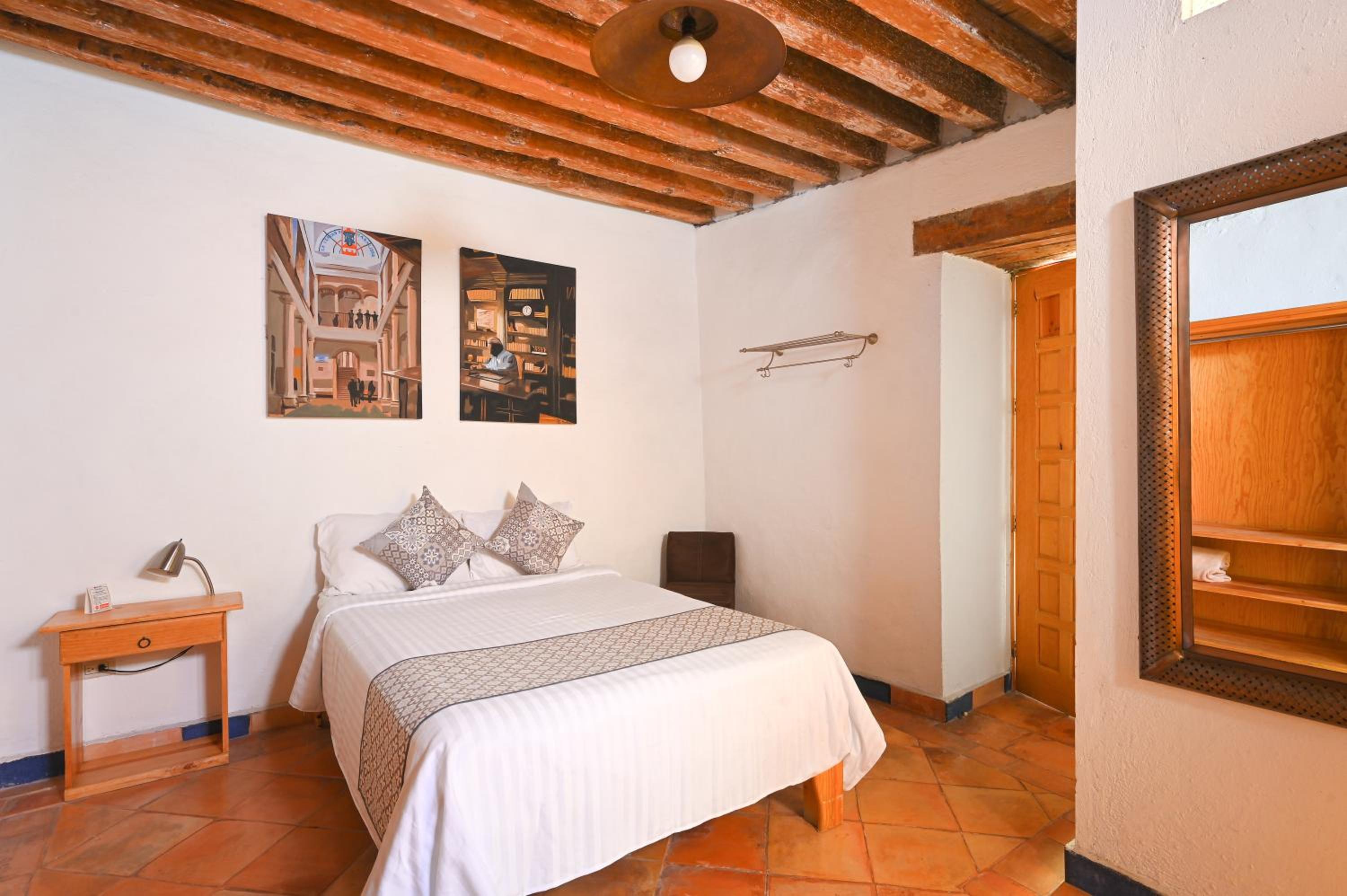 Double Room - Photo 3