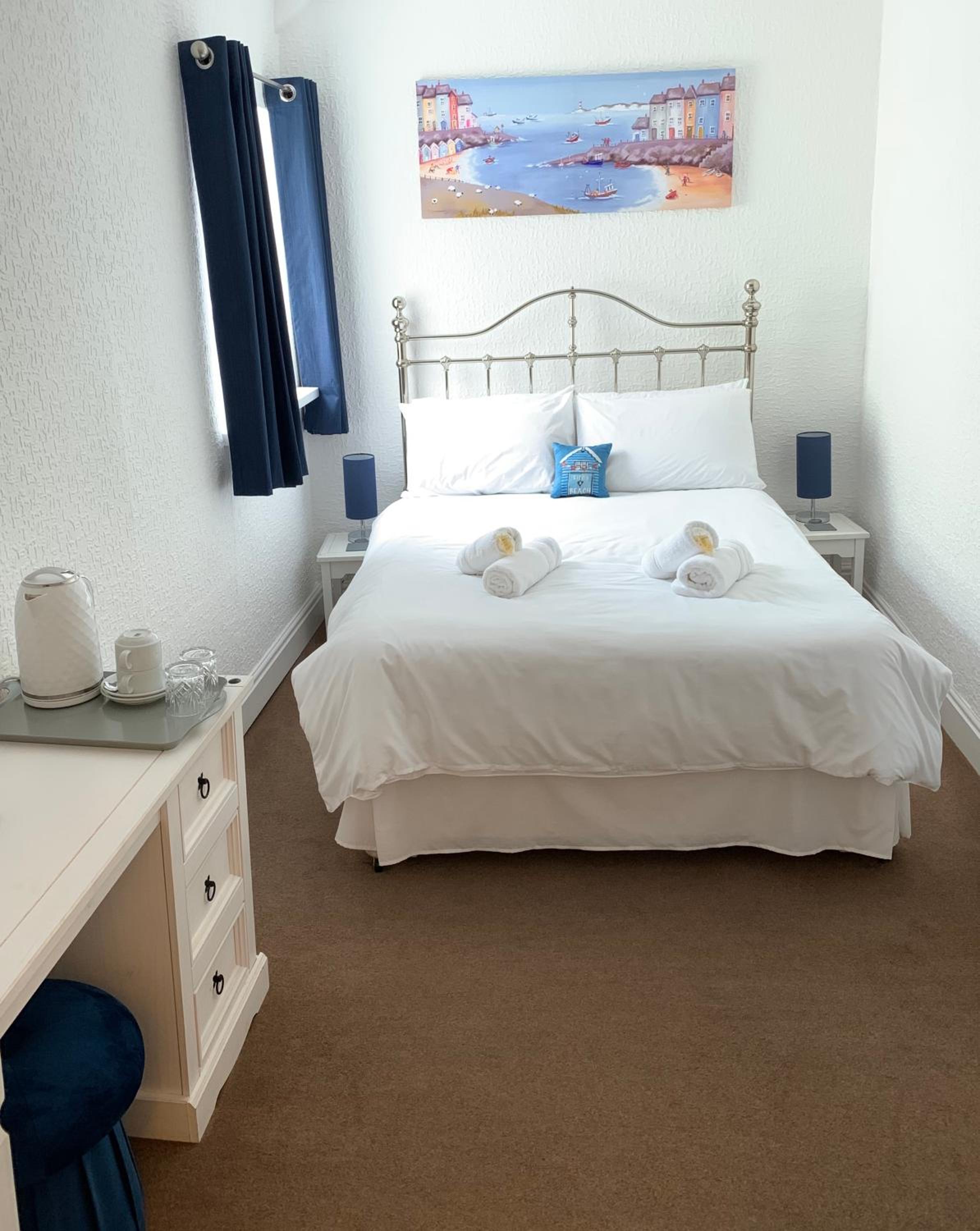 Room 3 Double Room En-suite photo 1