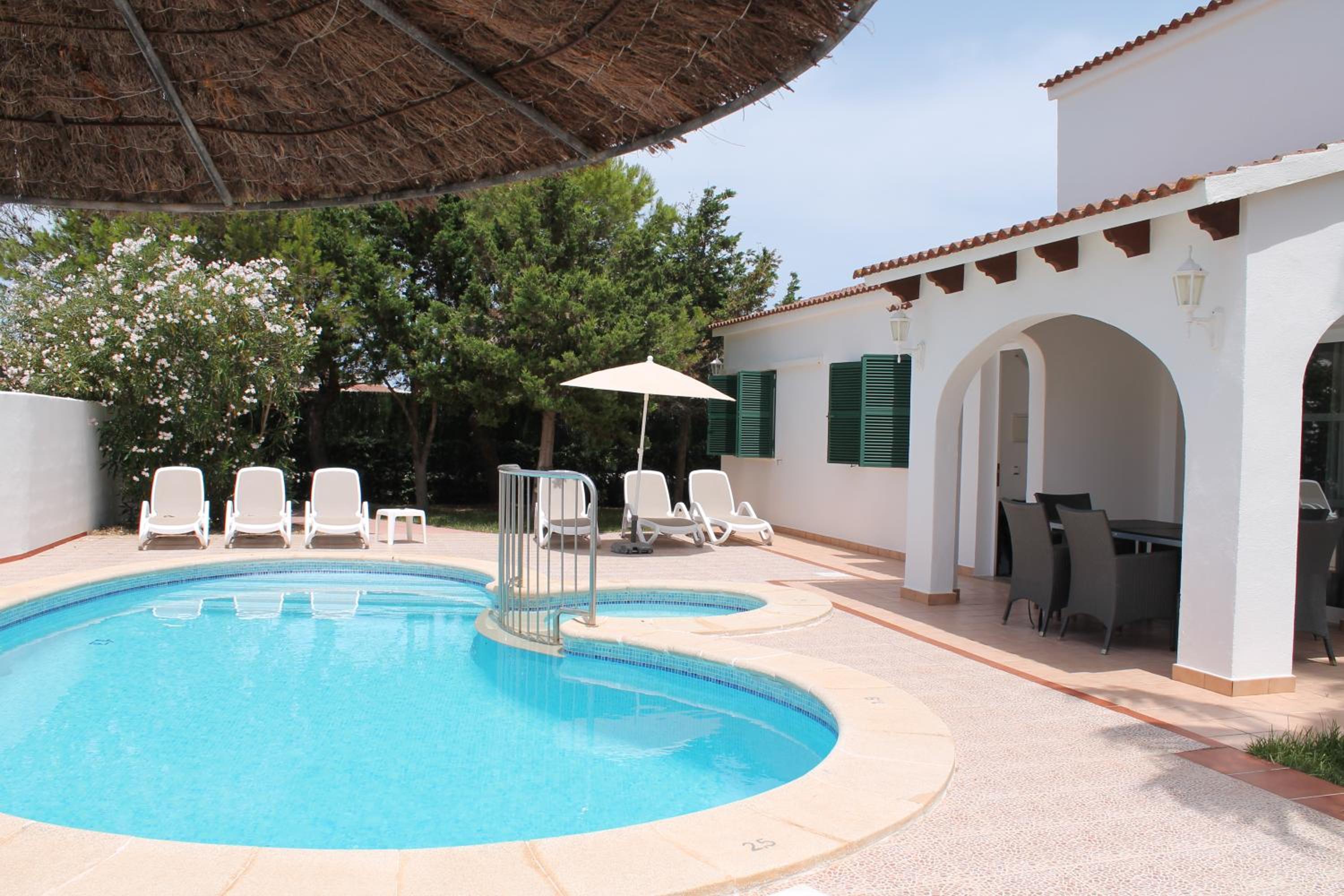 Three-Bedroom Villa photo 2