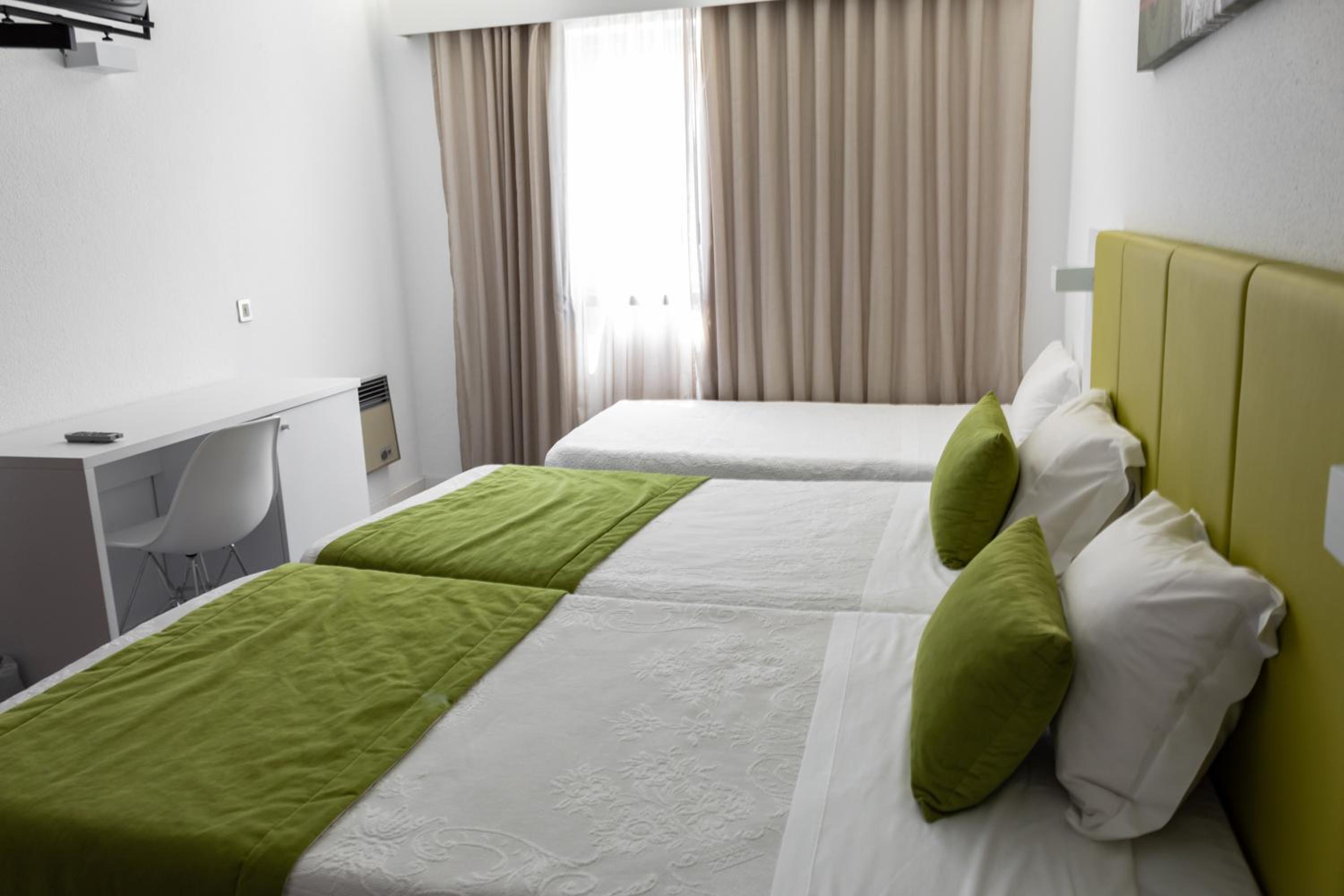 Triple Room - Photo 1