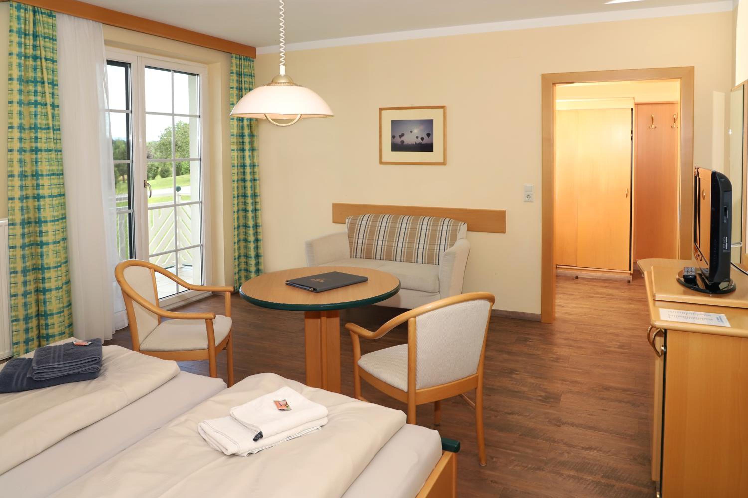 Double Room with Balcony photo 2