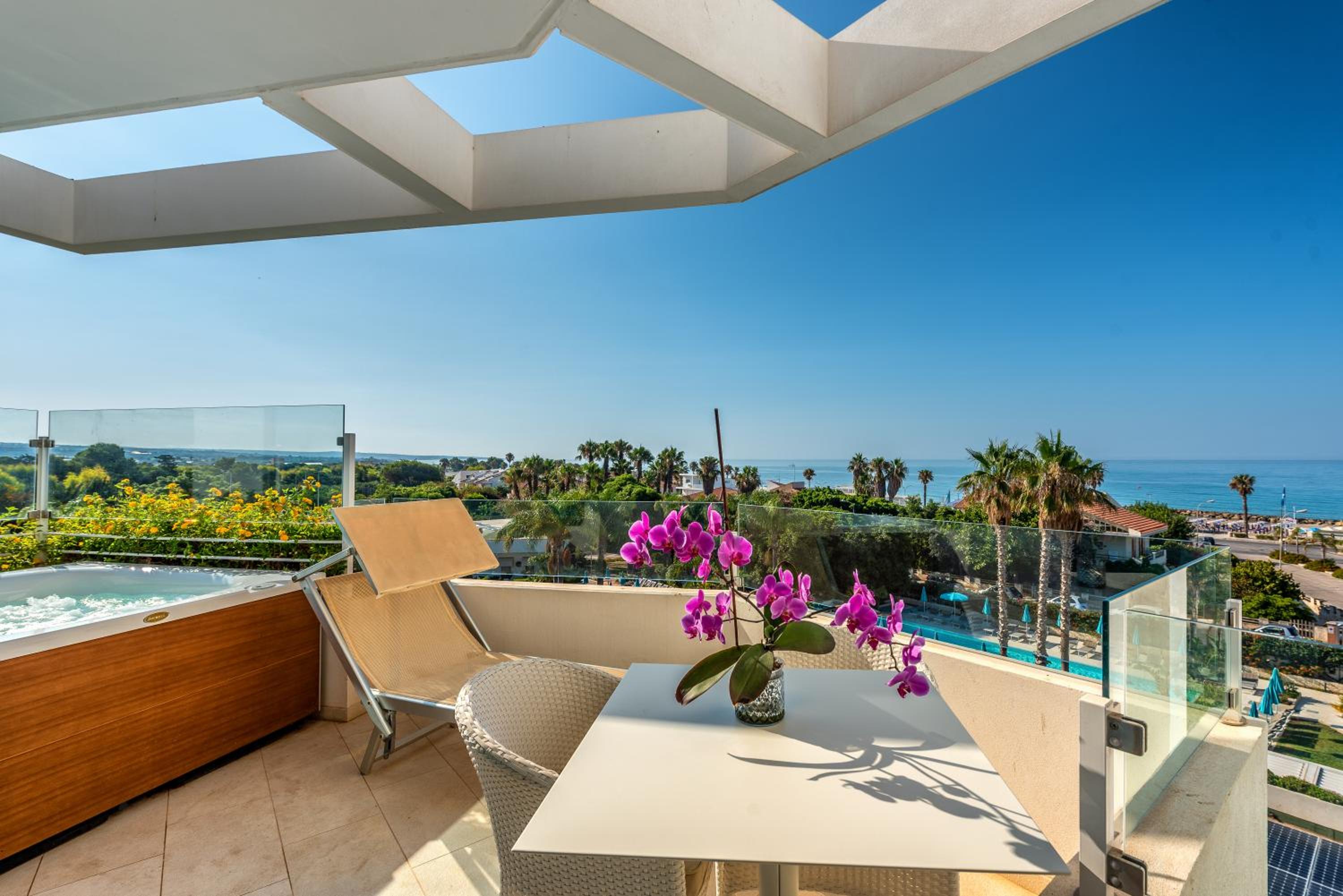 Suite with Sea View photo 2