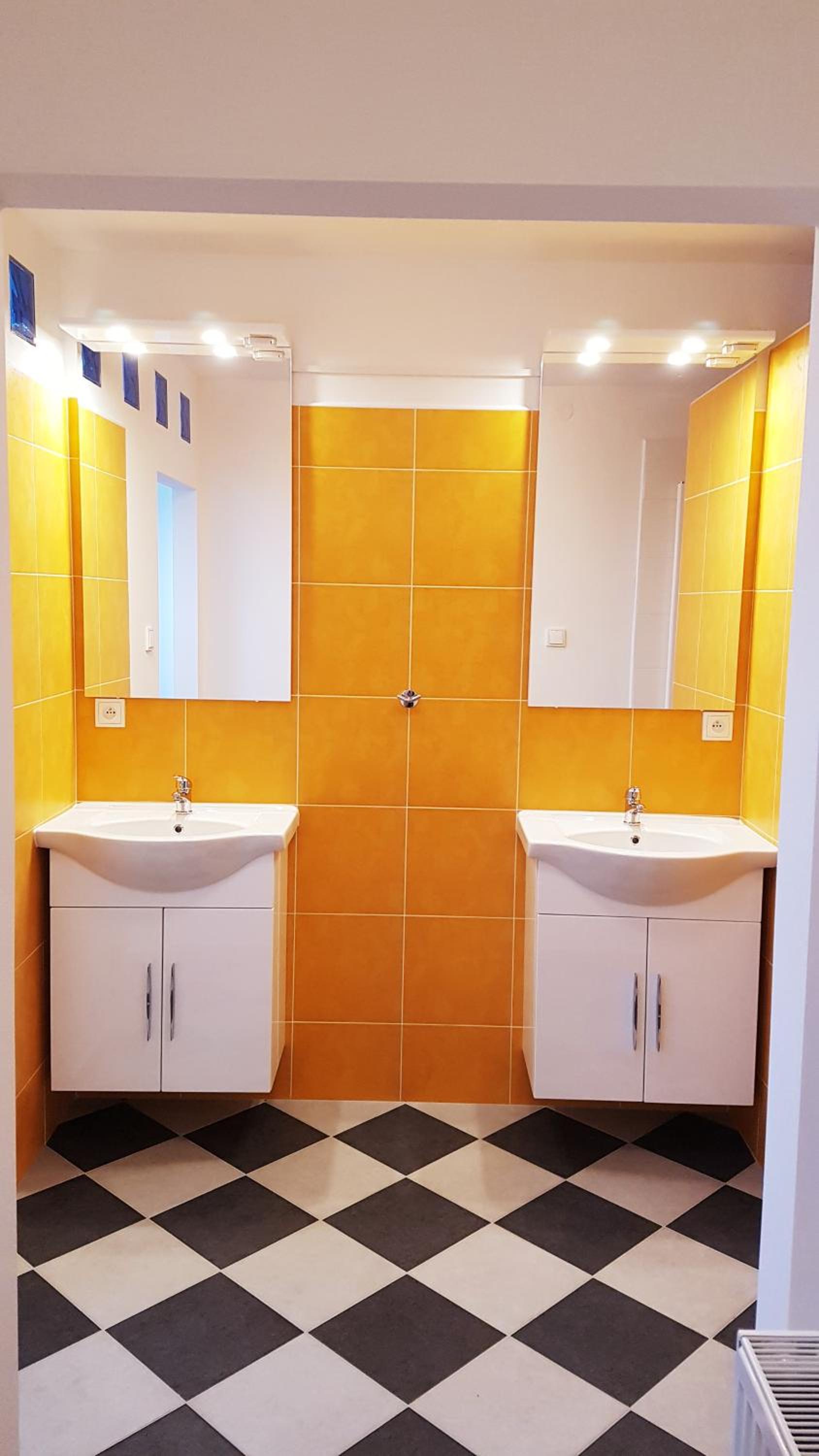 One-Bedroom Apartment - Photo 3