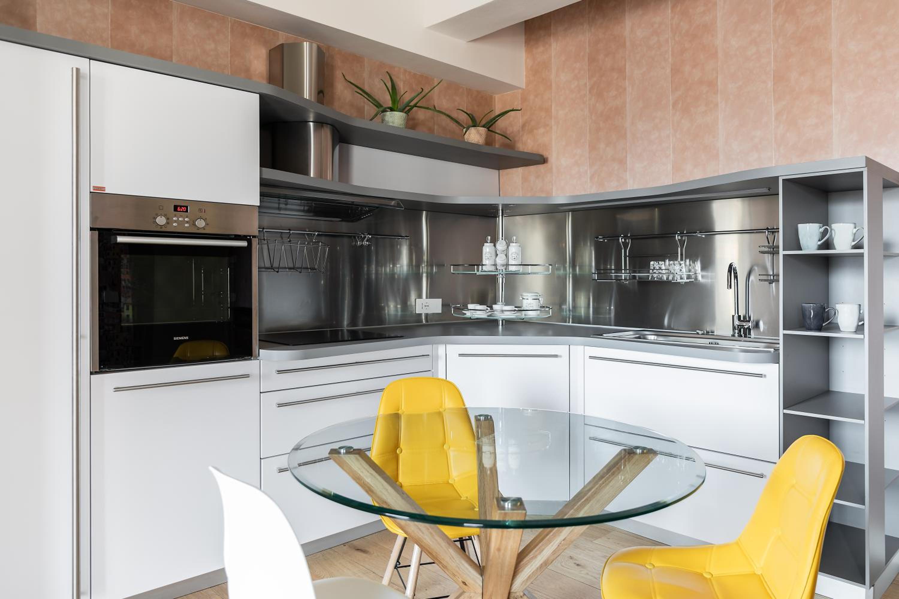 Two-Bedroom Apartment - Photo 29