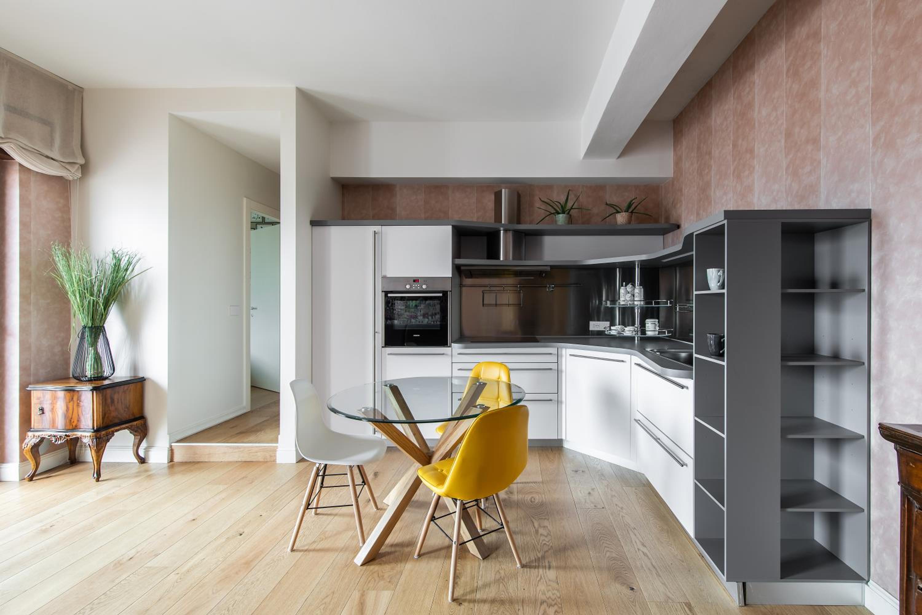 Two-Bedroom Apartment - Photo 30