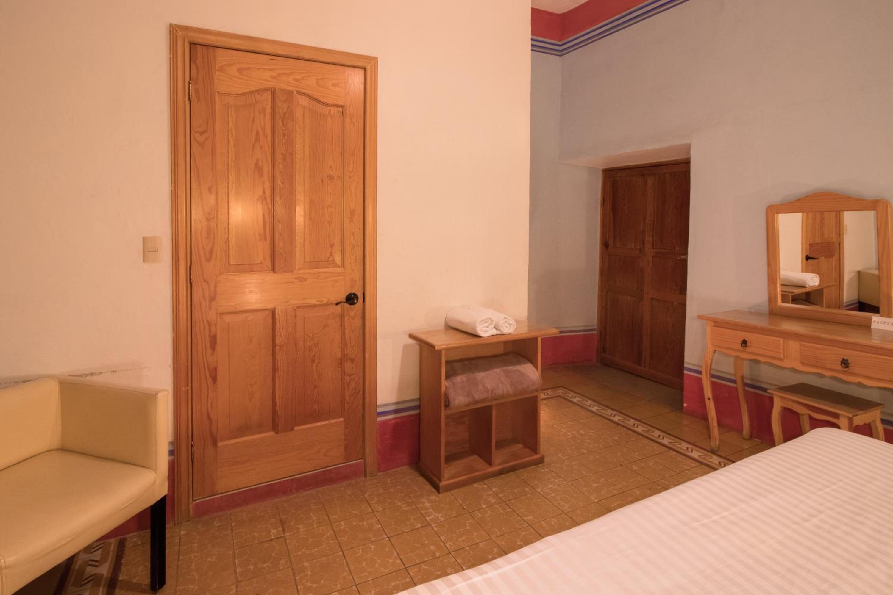 King Room with Balcony photo 1