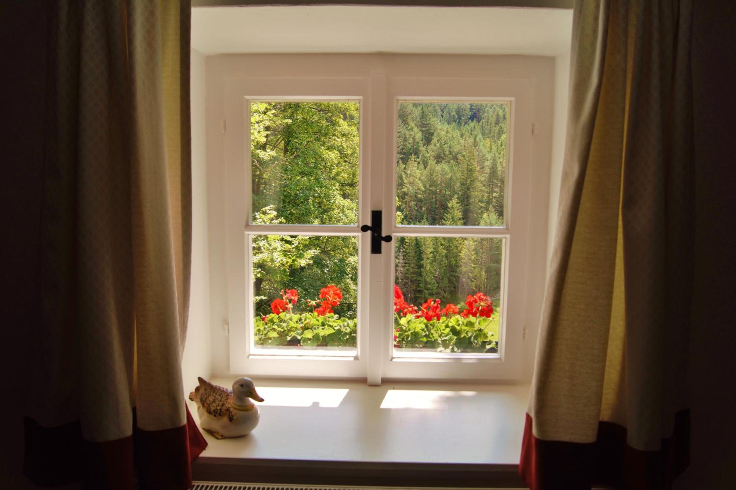 Suite with Garden View - Photo 3