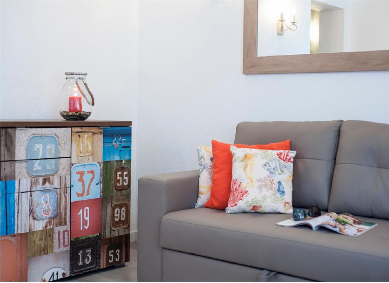 One-Bedroom Apartment - Photo 1