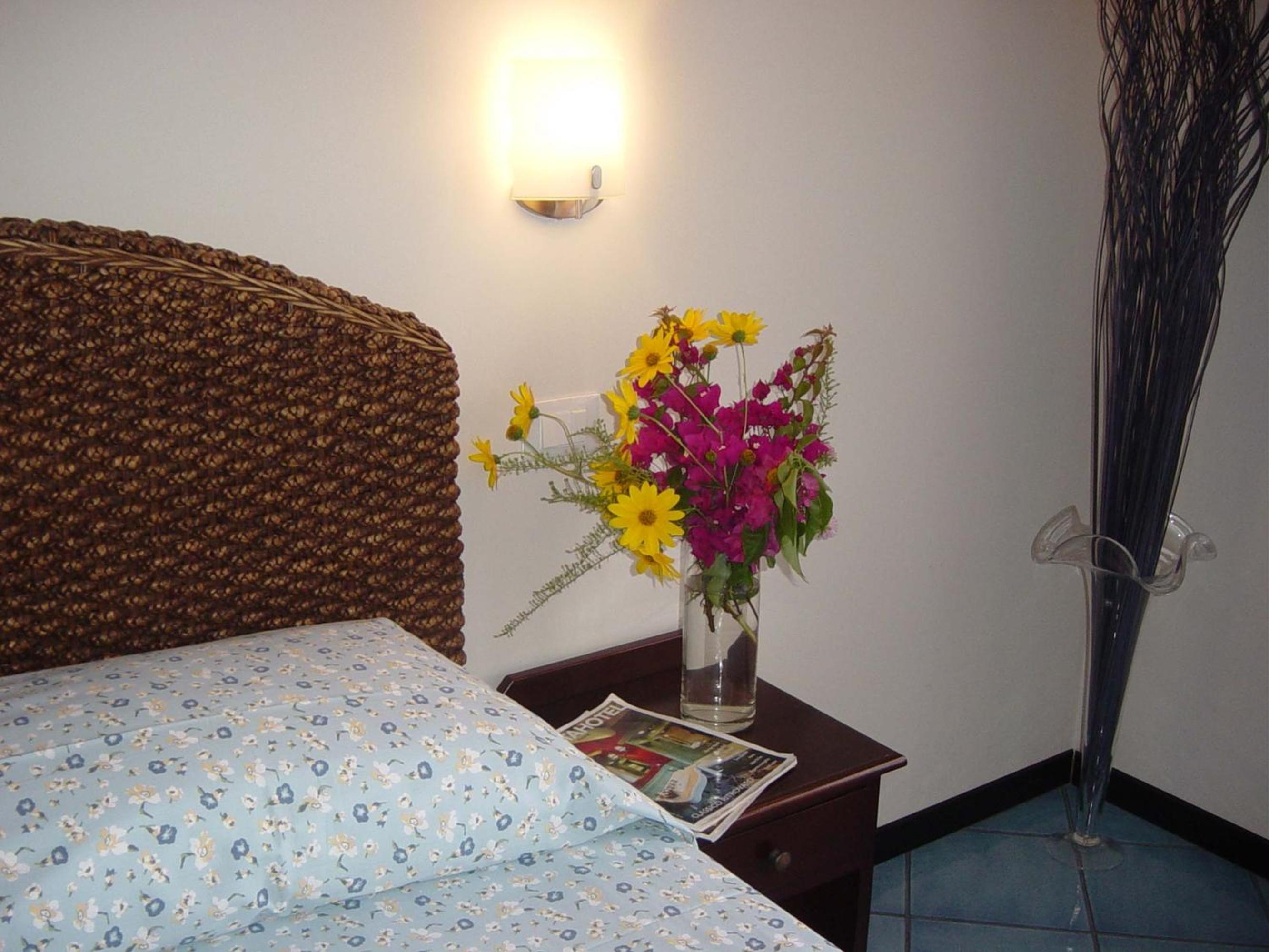 One-Bedroom Apartment with Sea View photo 3