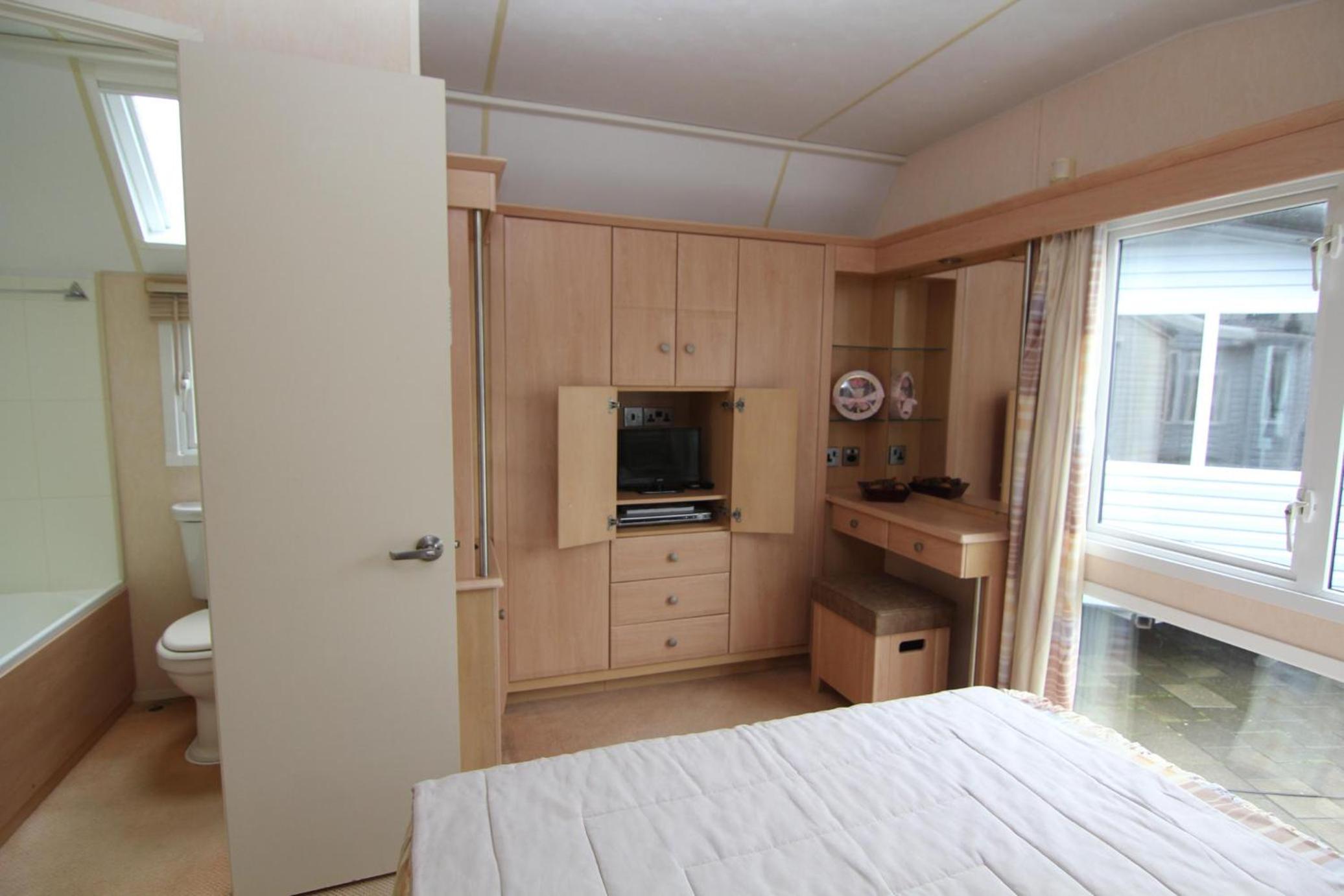 Three-Bedroom Chalet photo 3