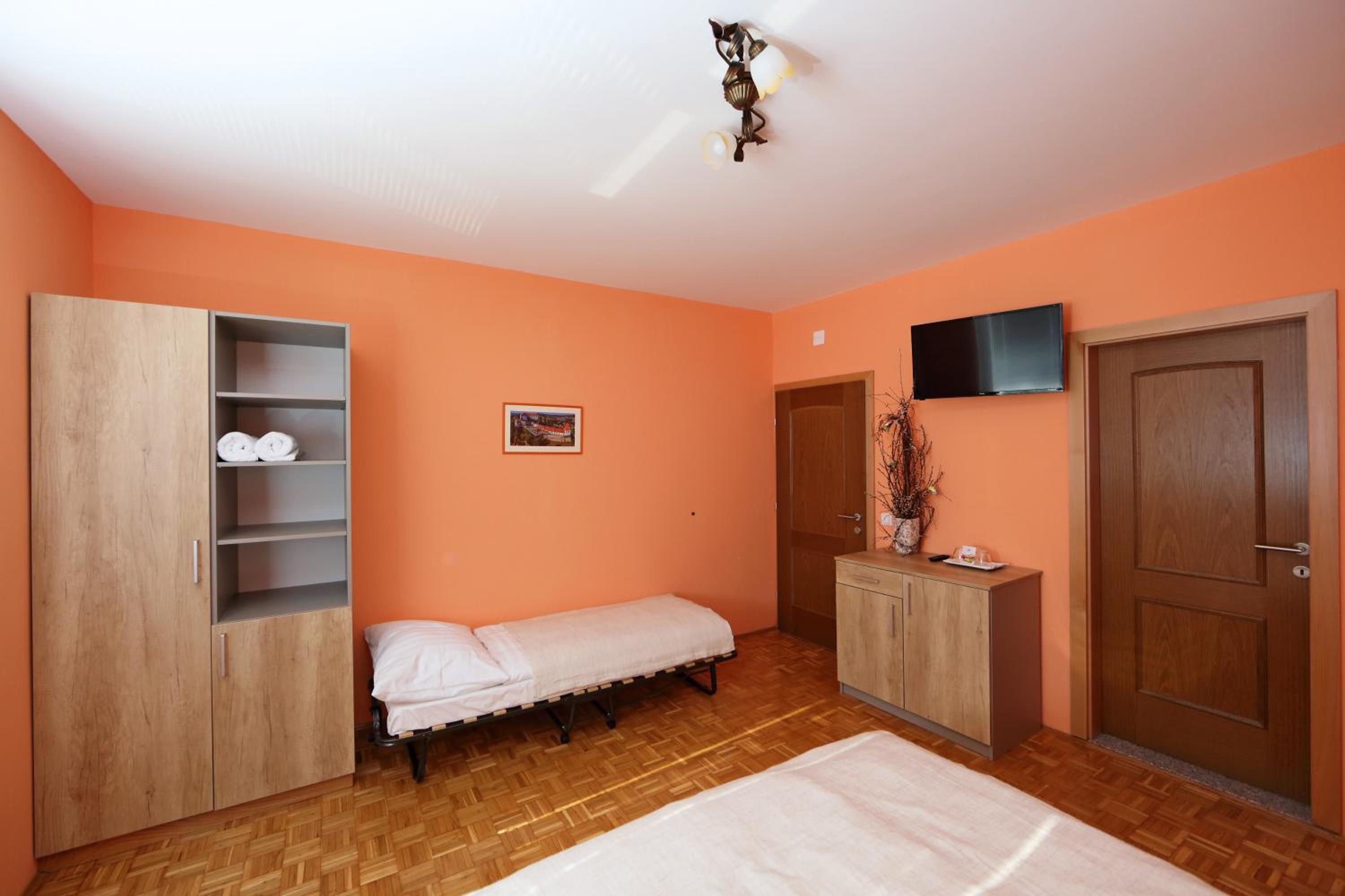 Deluxe Double Room - Photo 2