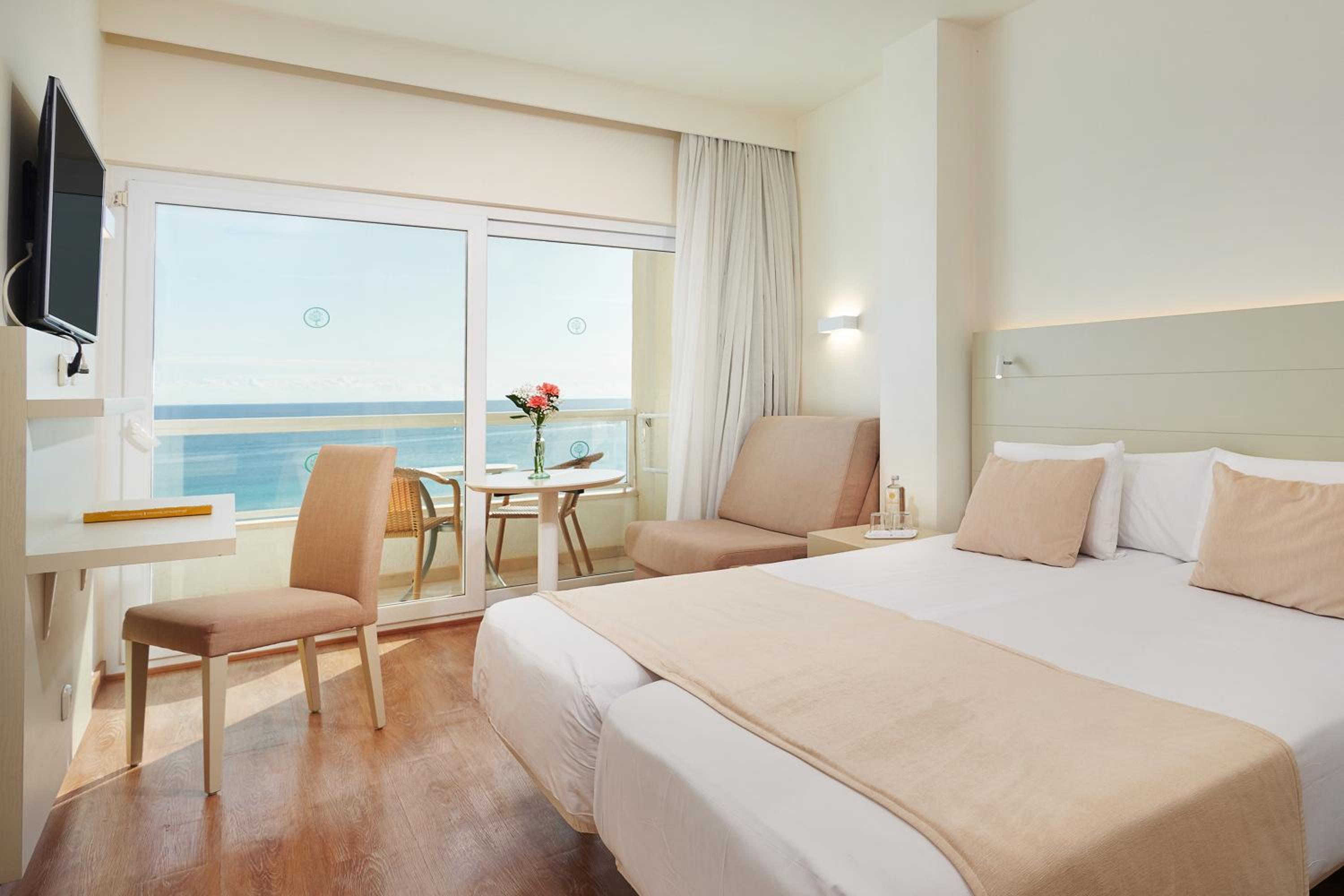 Habitación Doble con Vista al Mar