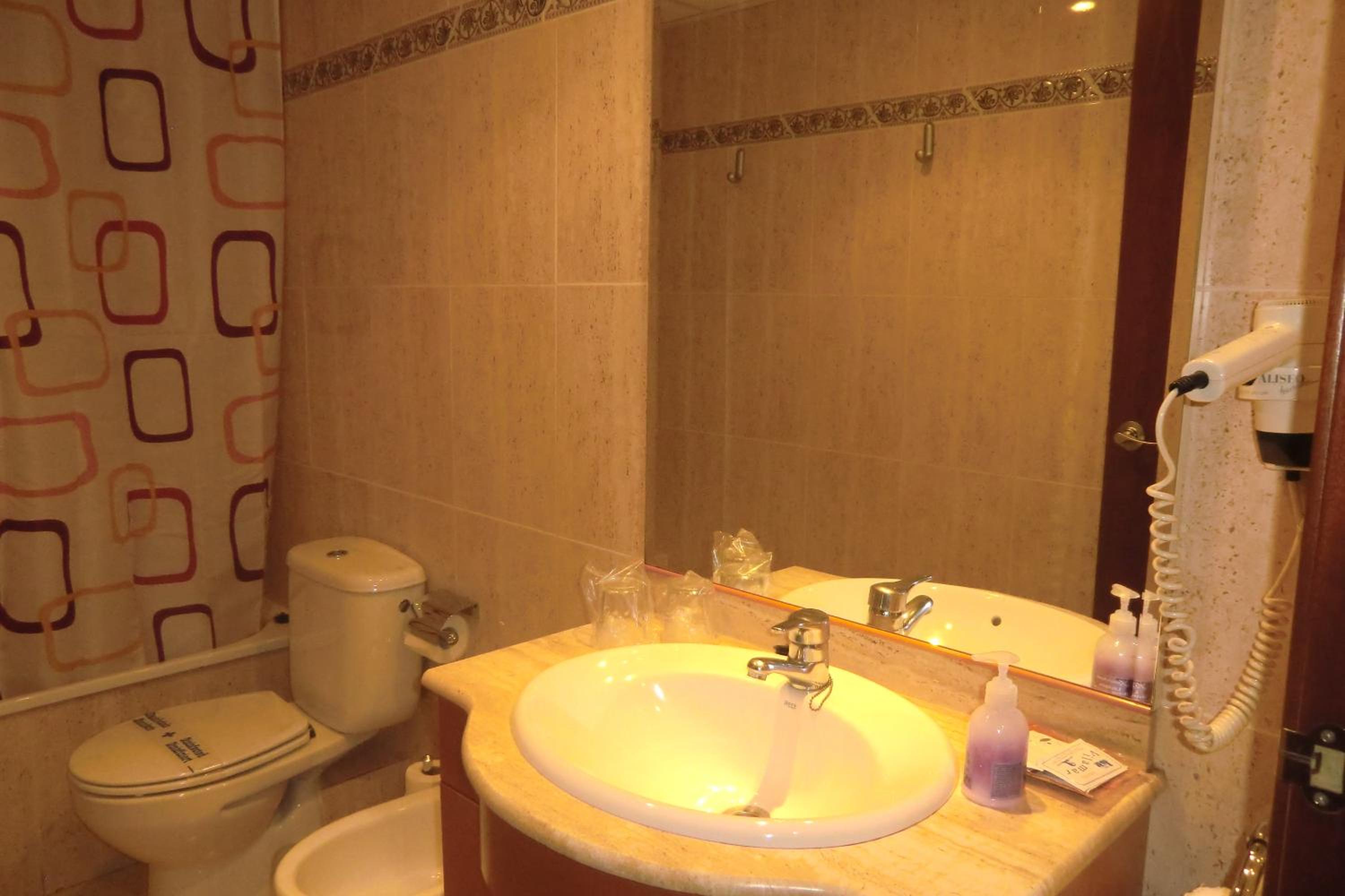 Double or Twin Room photo 2