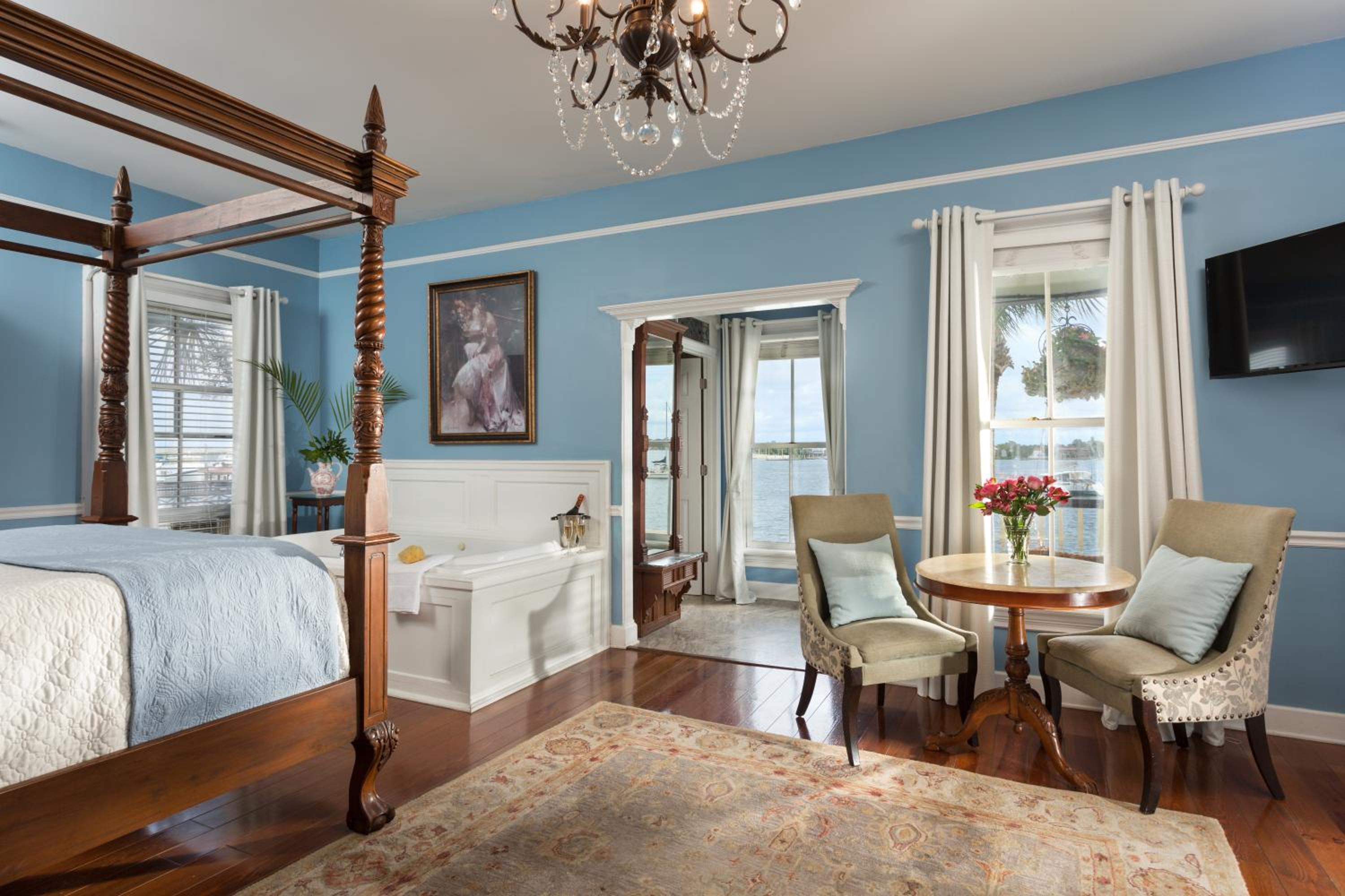 Deluxe Suite with Sea View