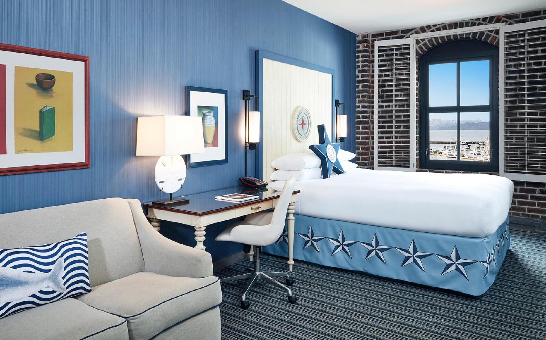 King Room with Bay View photo 3