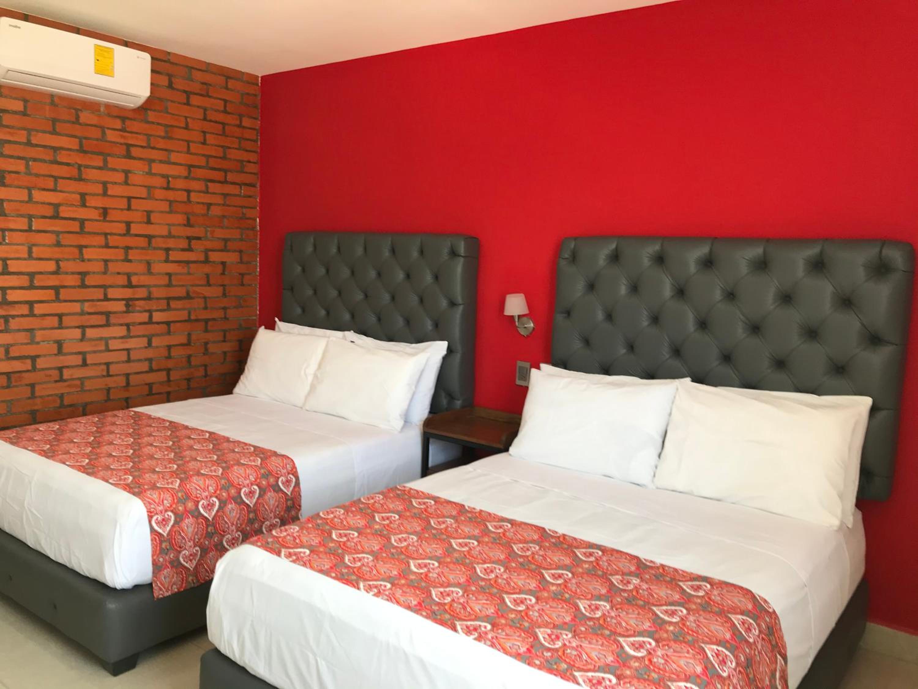 Superior Double Room with Two Double Beds - Photo 20