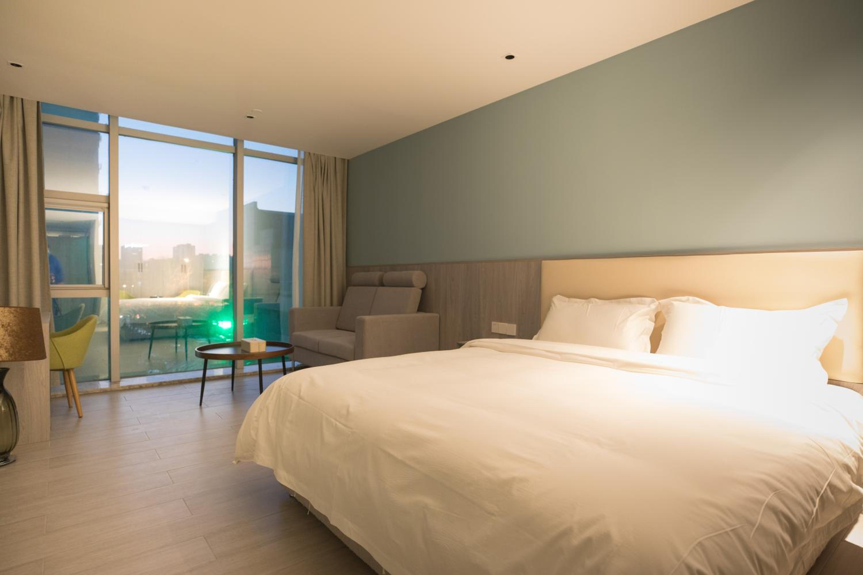 Superior King Room