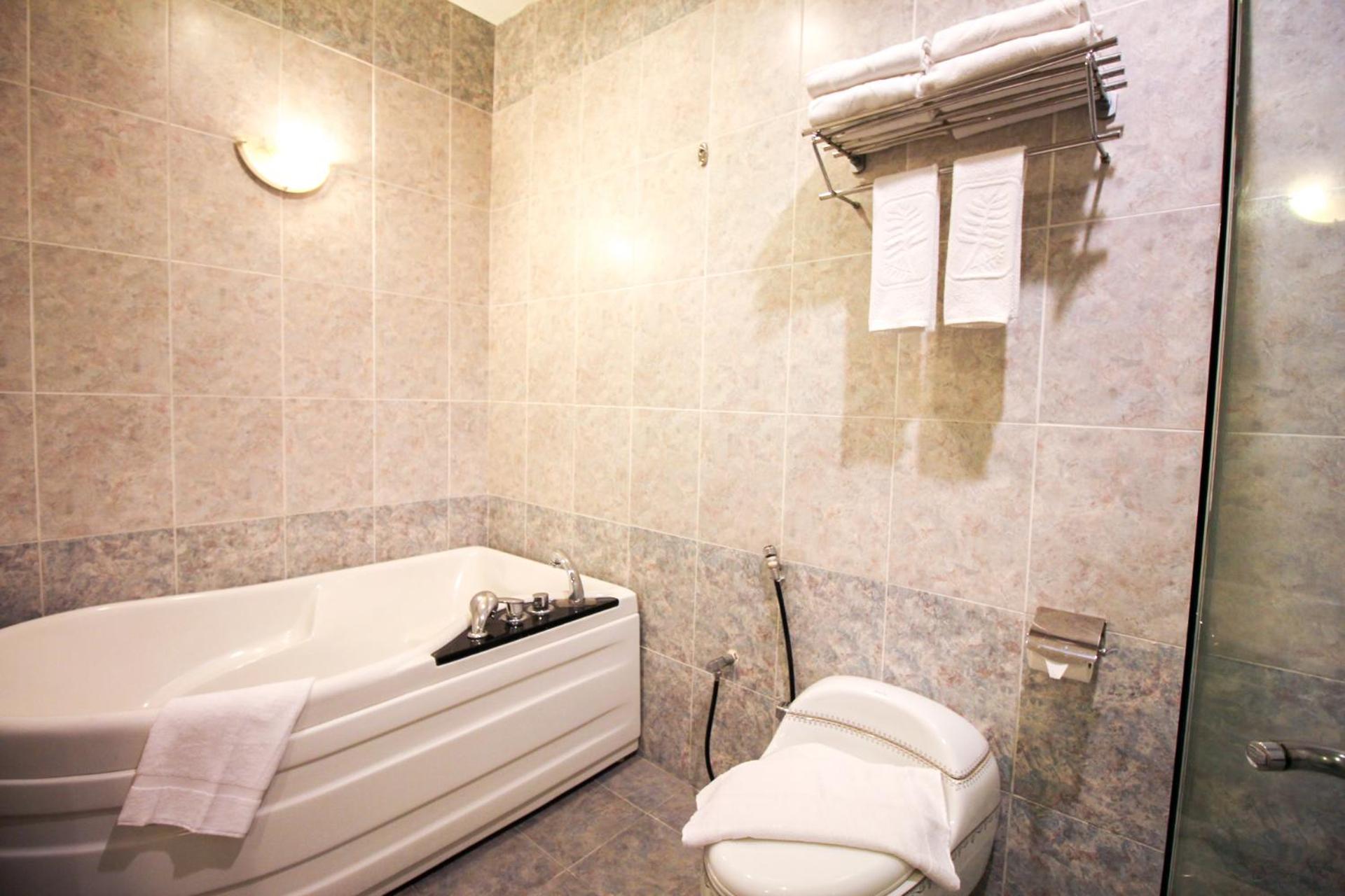 Penthouse - Photo 1