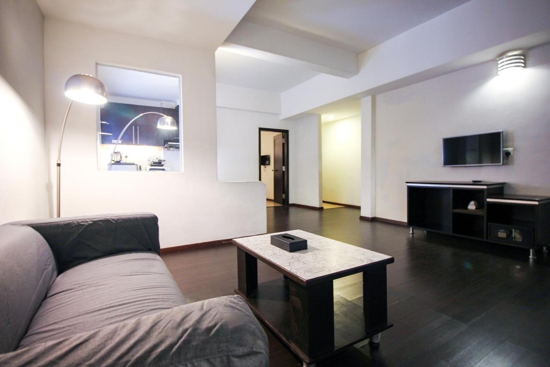 3 Bedroom Apartment - Photo 1