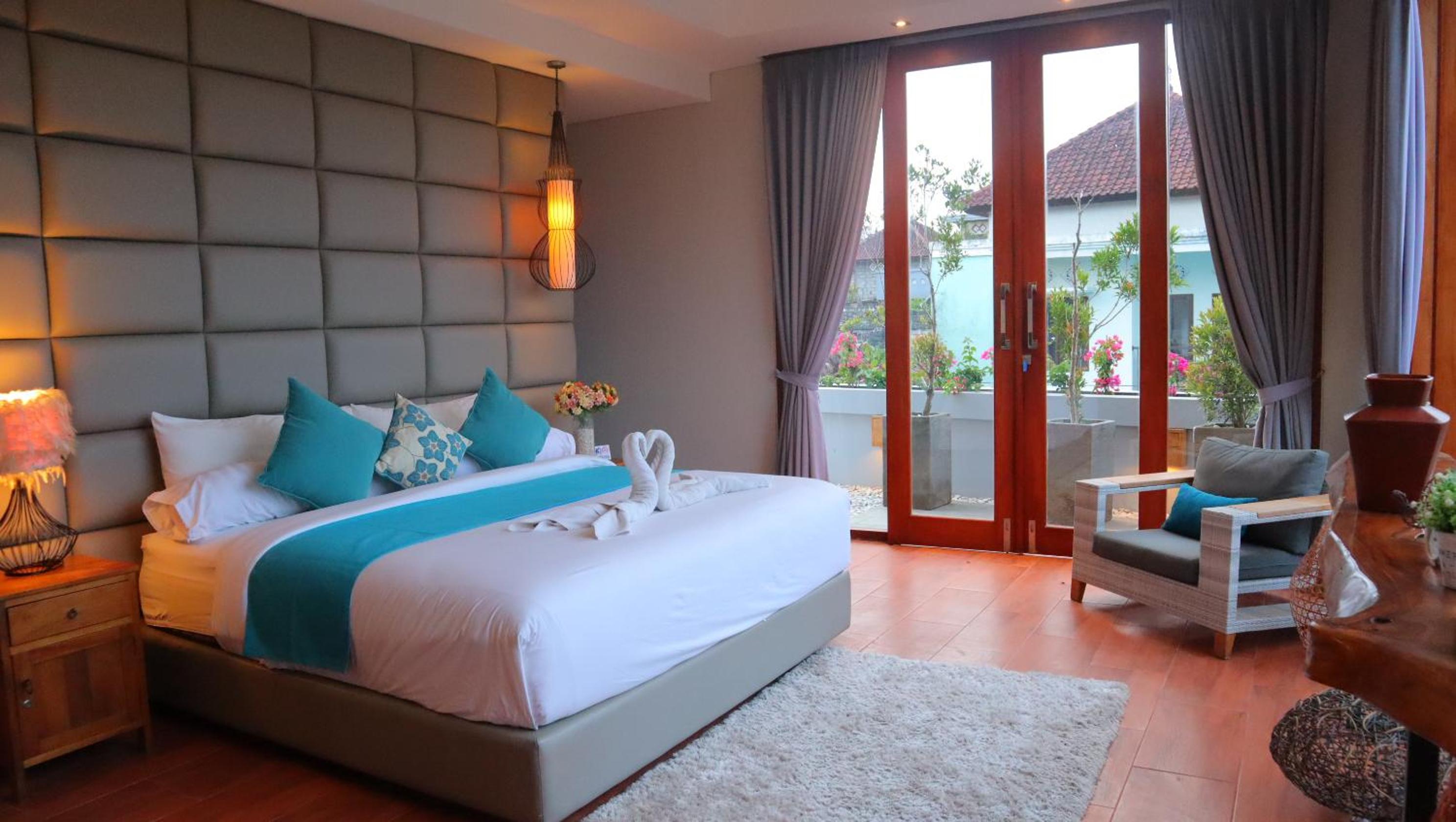 Villa with Sea View - Photo 50
