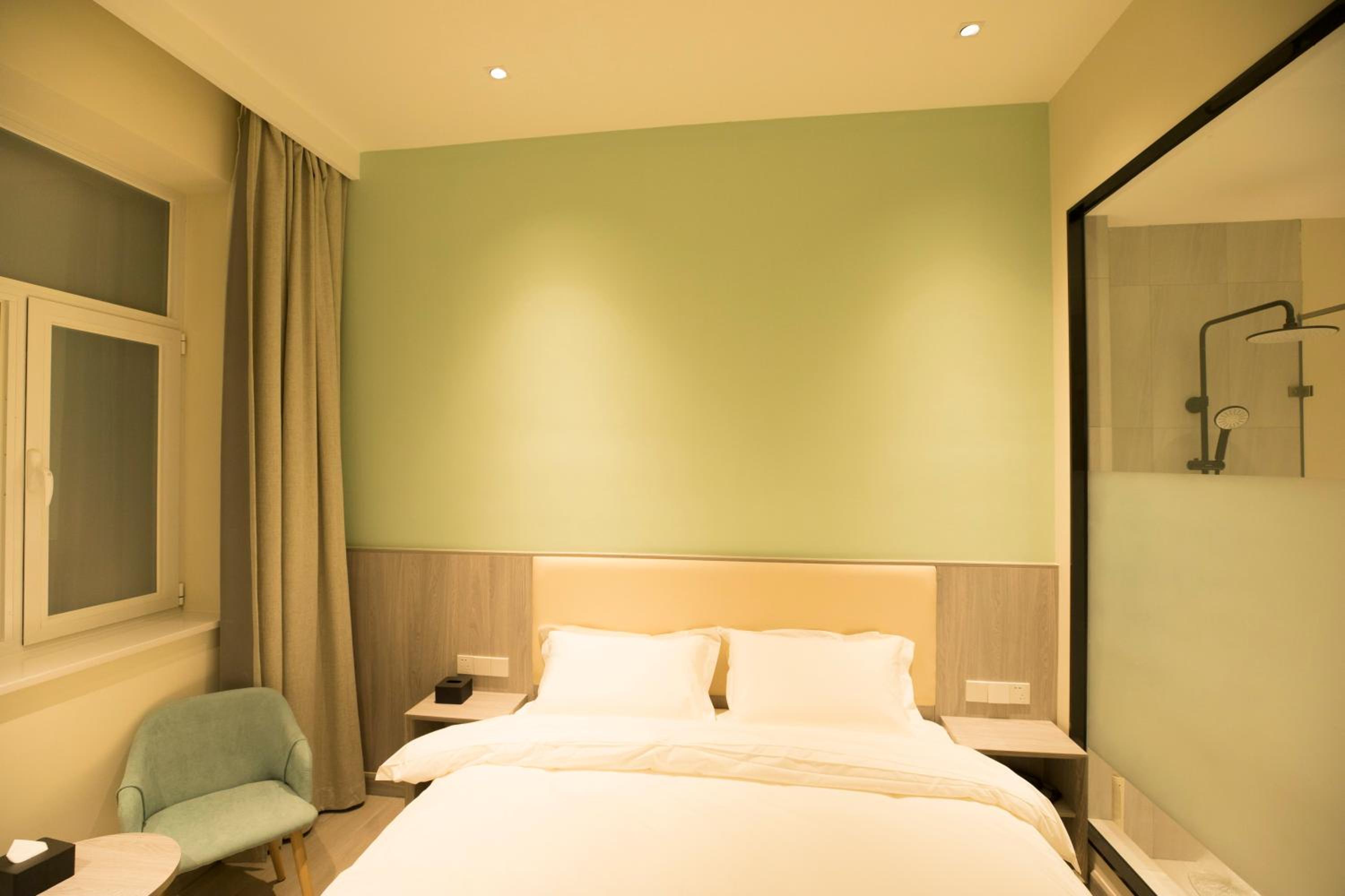 Standard Double Room without Window photo 1