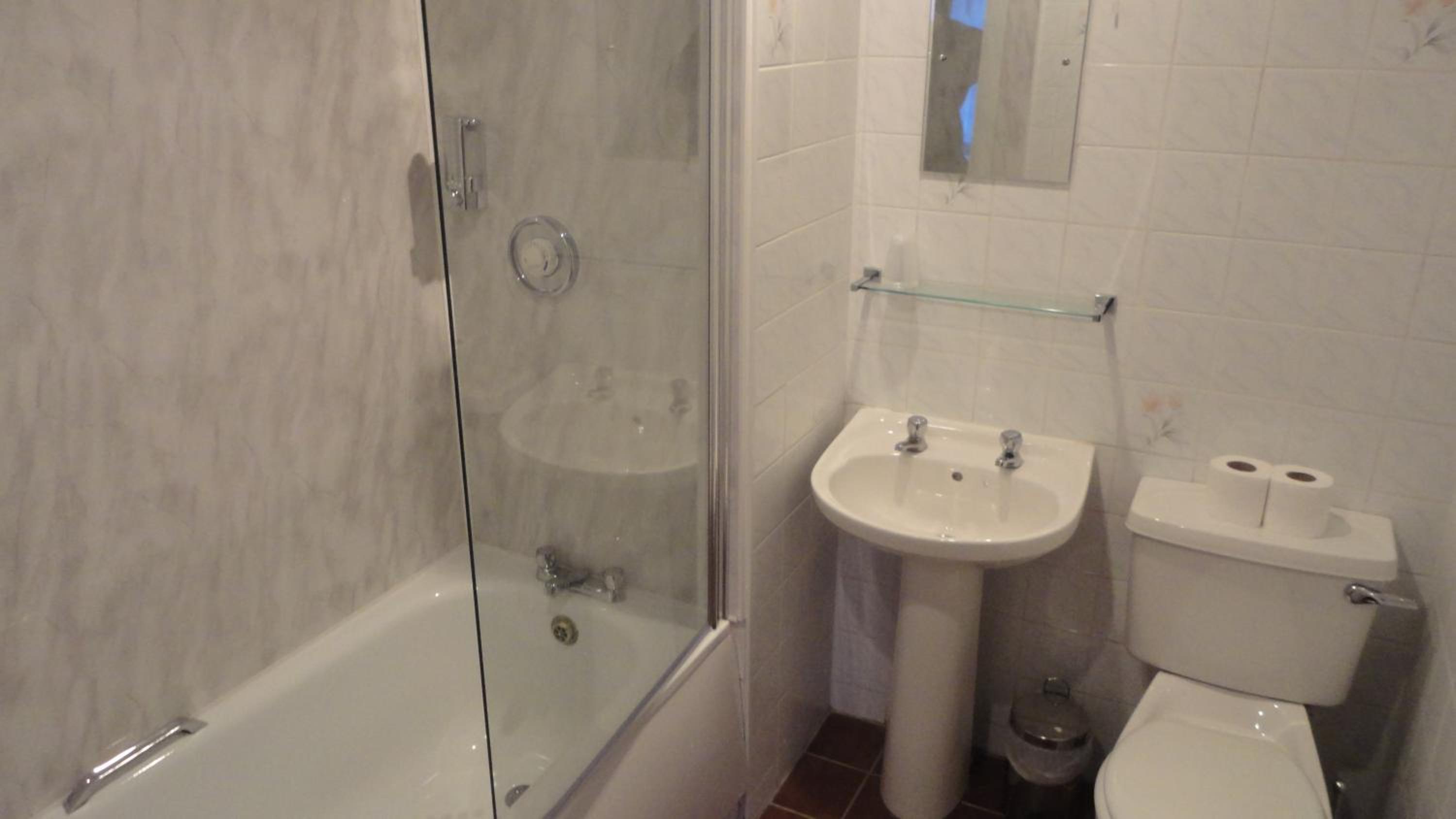 Single Room photo 2
