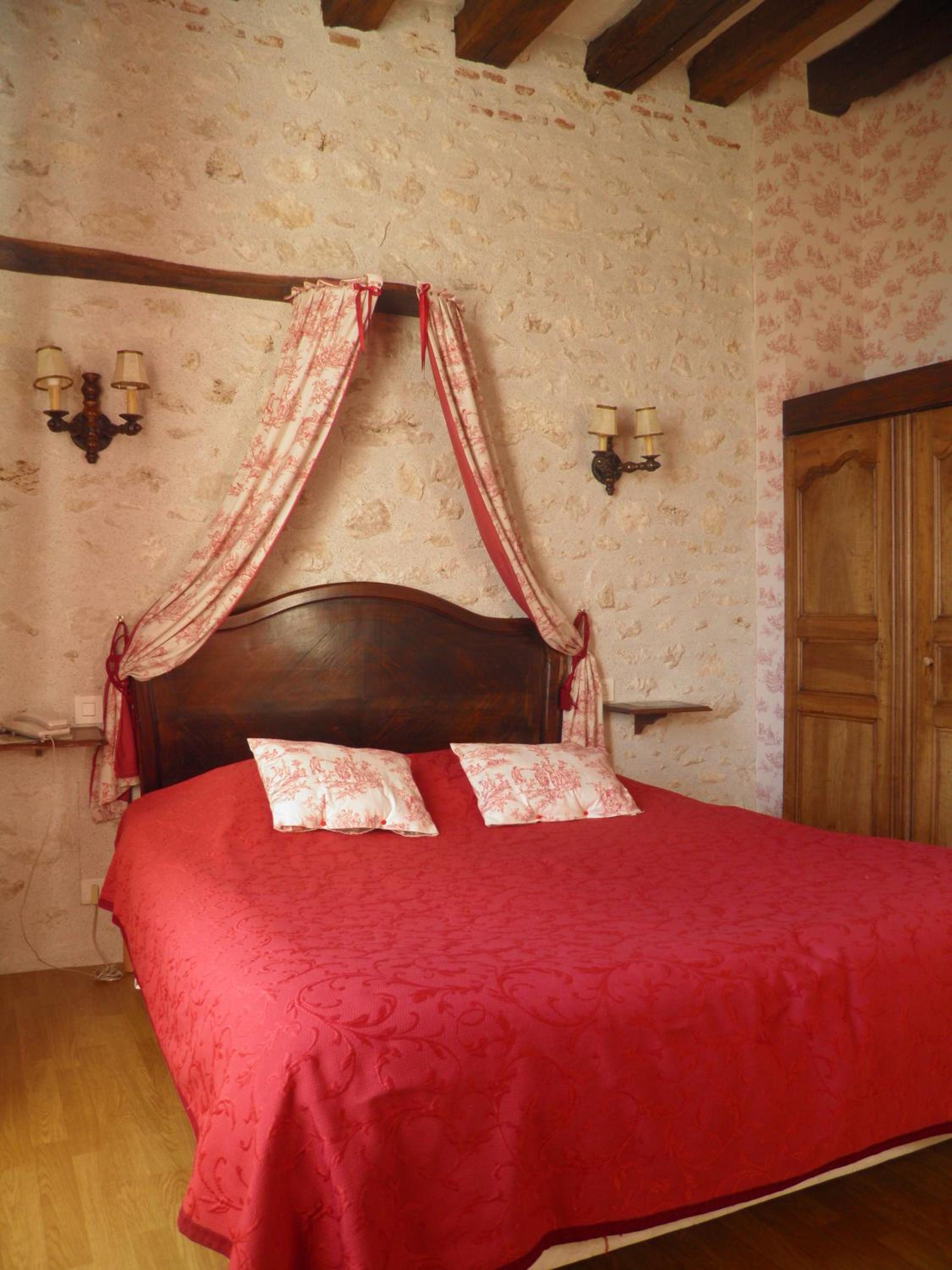 King Room with Balcony photo 3
