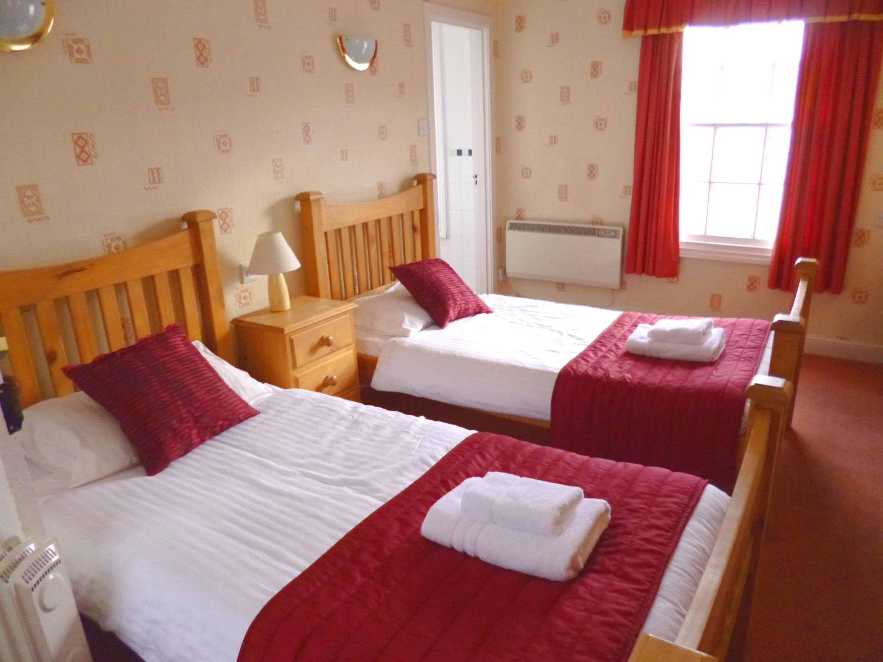 Twin Room with Loch View photo 2
