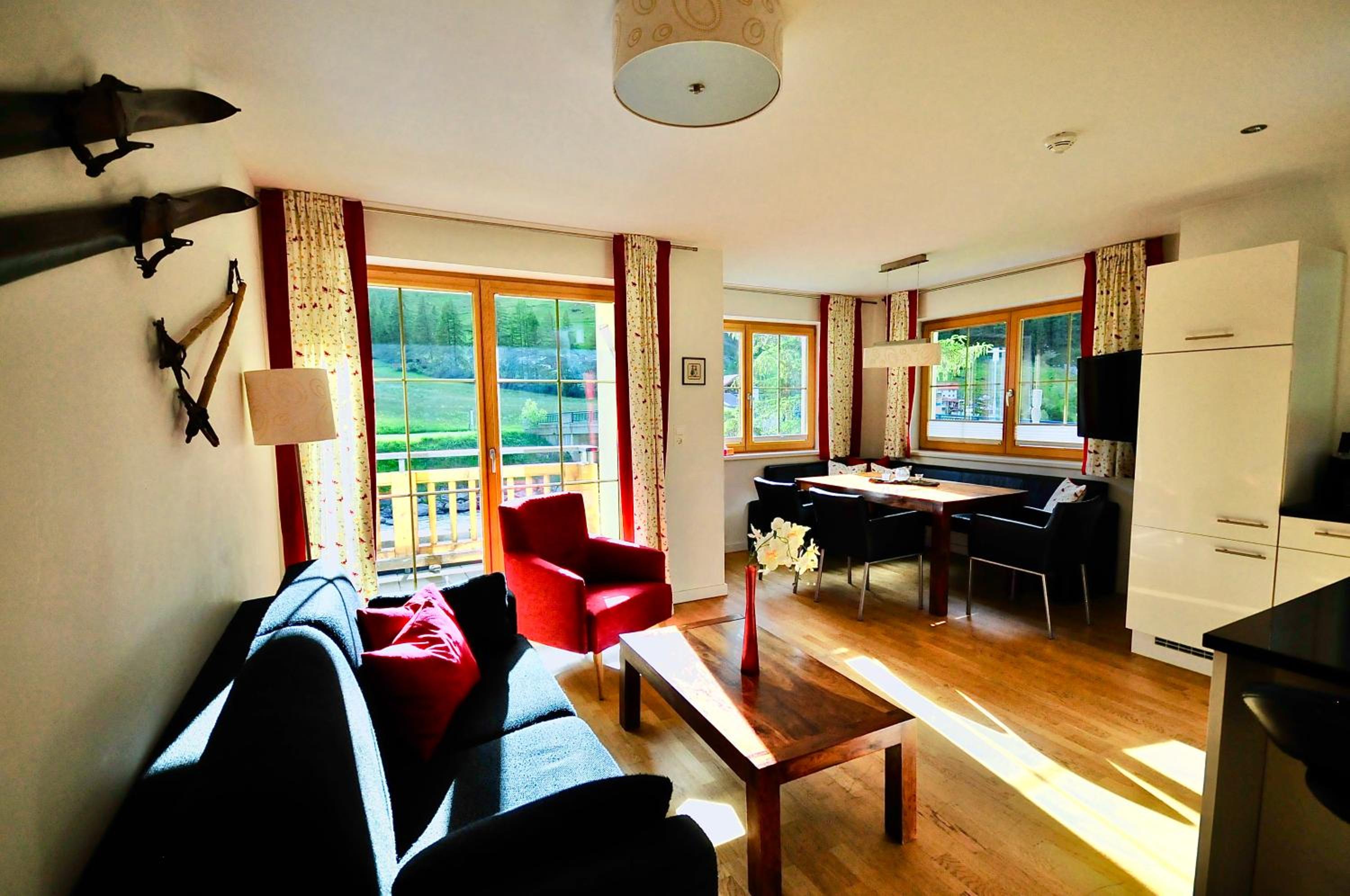 Deluxe Two-Bedroom Apartment Top 3